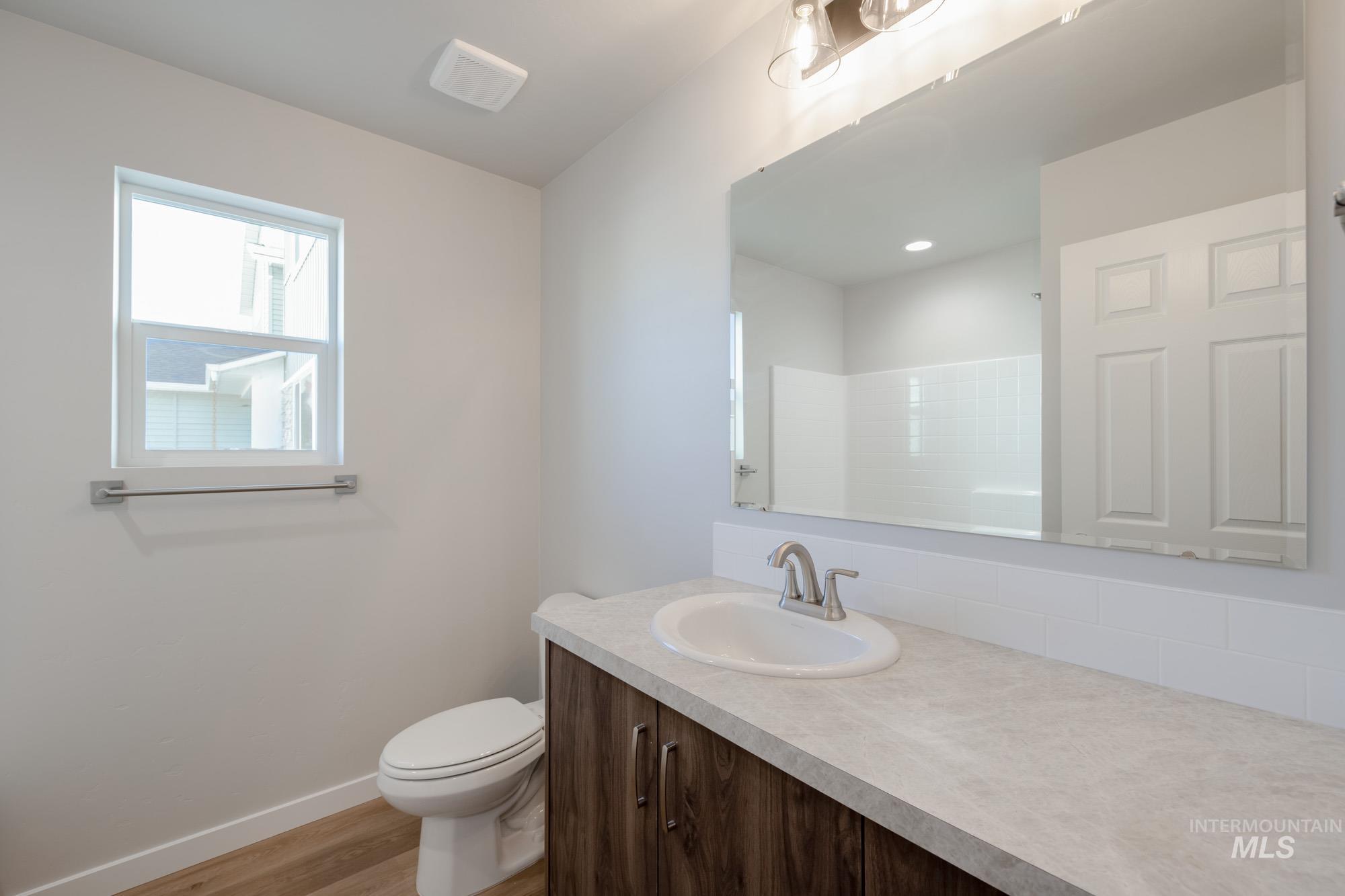 18391 N Sweet William Ave, Nampa, Idaho 83687, 4 Bedrooms, 2 Bathrooms, Residential For Sale, Price $441,990,MLS 98971461