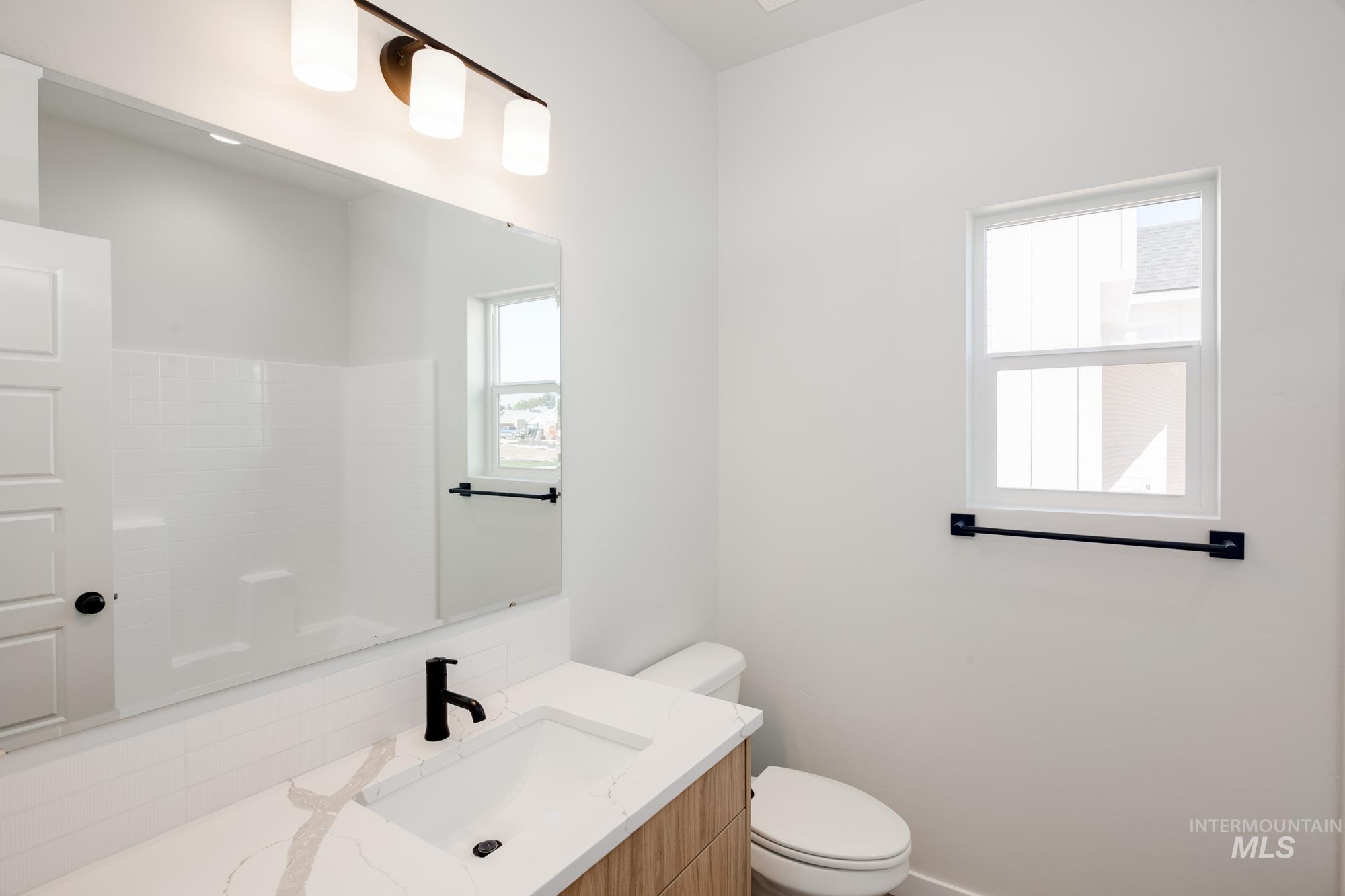 5002 E Open Canyon Dr, Nampa, Idaho 83687, 3 Bedrooms, 2 Bathrooms, Residential For Sale, Price $429,990,MLS 98971462