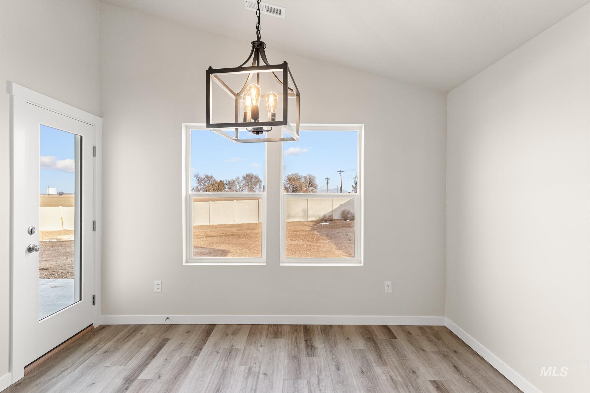 5002 E Open Canyon Dr, Nampa, Idaho 83687, 3 Bedrooms, 2 Bathrooms, Residential For Sale, Price $422,990,MLS 98971462