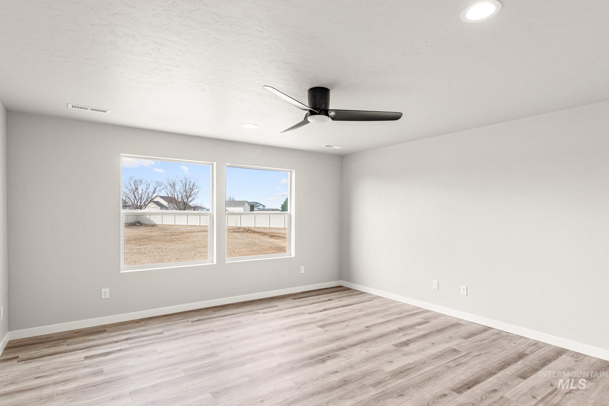 17417 N Union Springs Pl, Nampa, Idaho 83687, 4 Bedrooms, 2.5 Bathrooms, Residential For Sale, Price $452,990,MLS 98971464