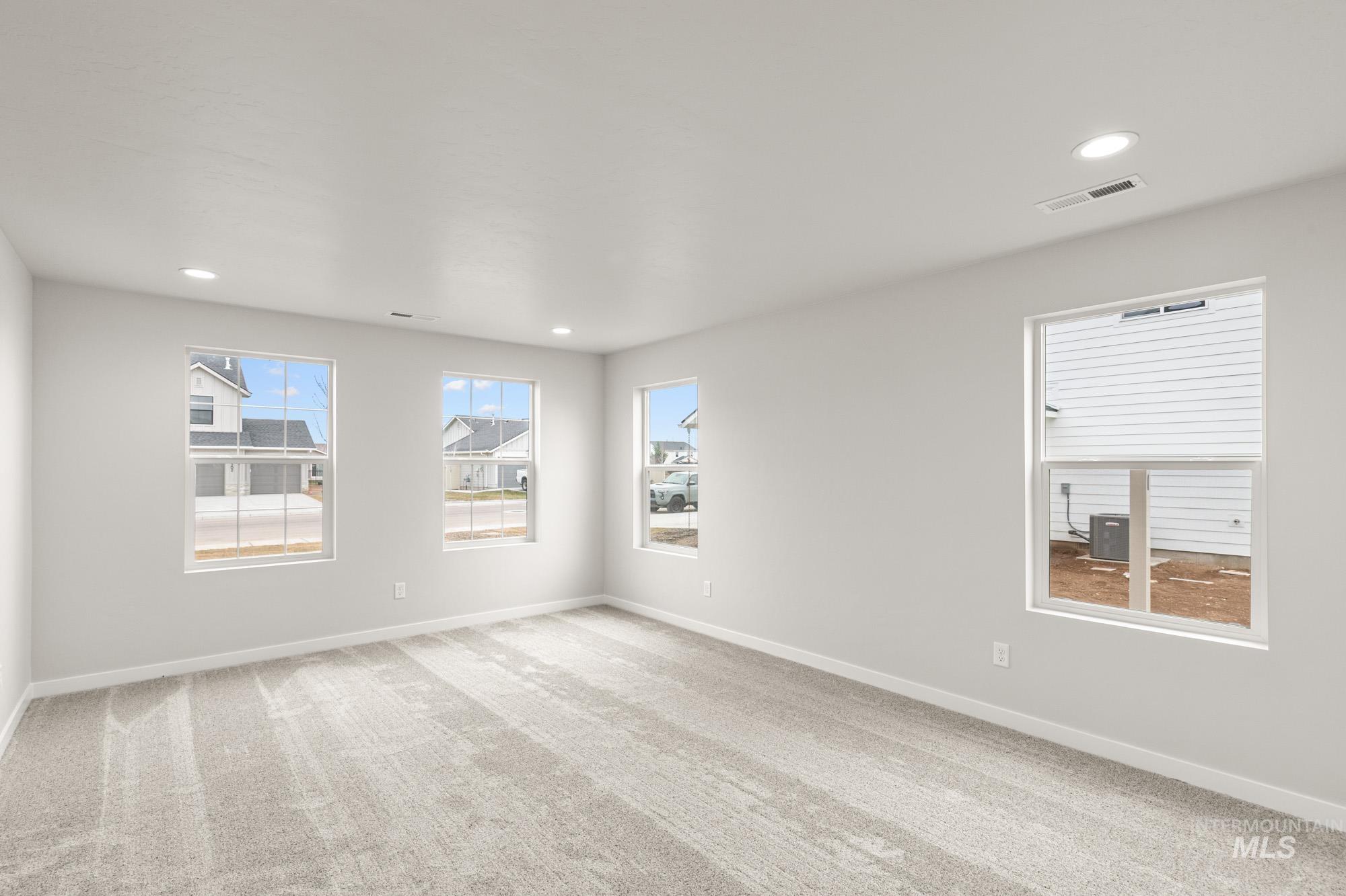 2199 N Iditarod Ave, Kuna, Idaho 83634, 4 Bedrooms, 3 Bathrooms, Residential For Sale, Price $579,990,MLS 98971467