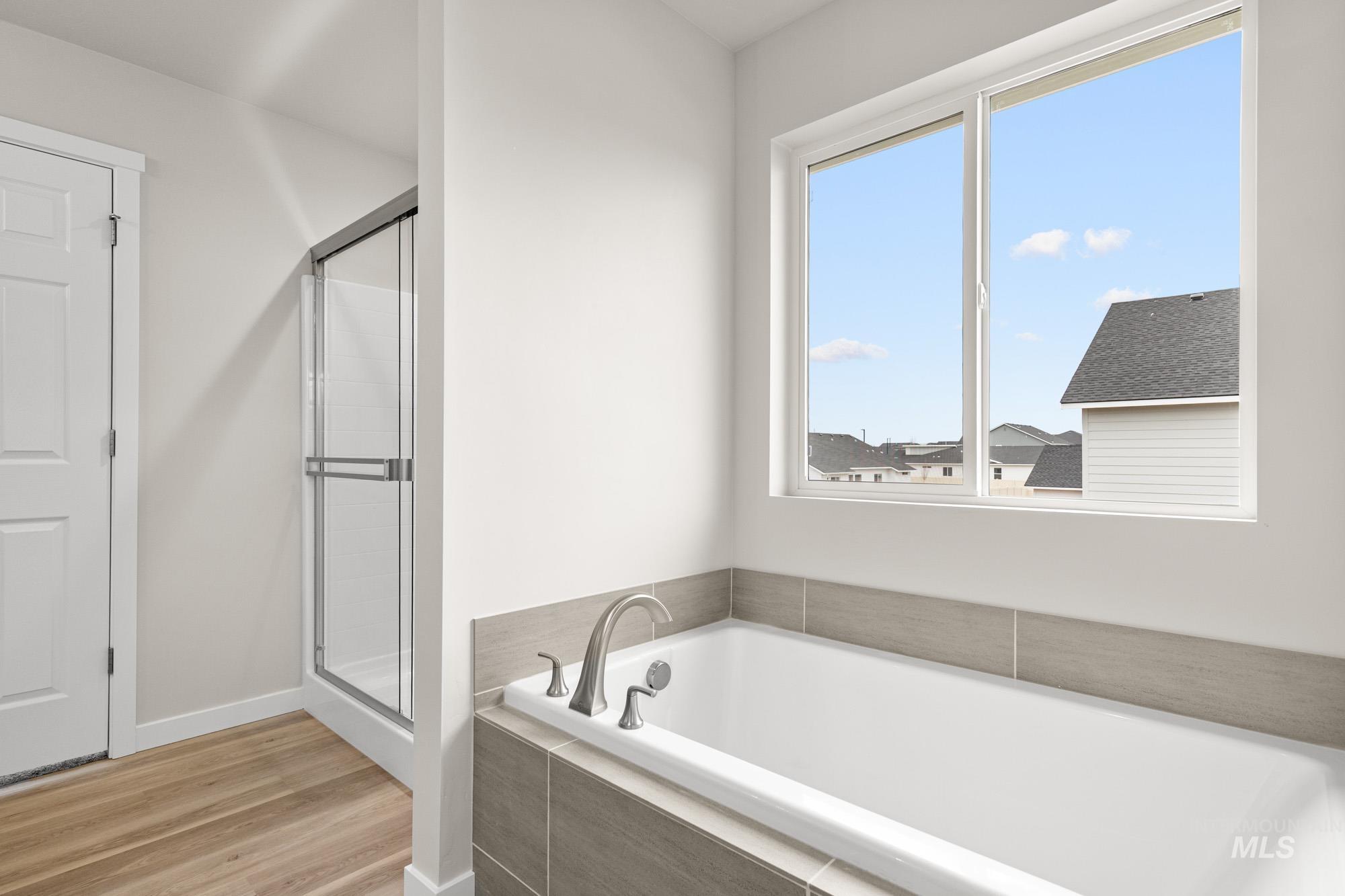 2199 N Iditarod Ave, Kuna, Idaho 83634, 4 Bedrooms, 3 Bathrooms, Residential For Sale, Price $579,990,MLS 98971467