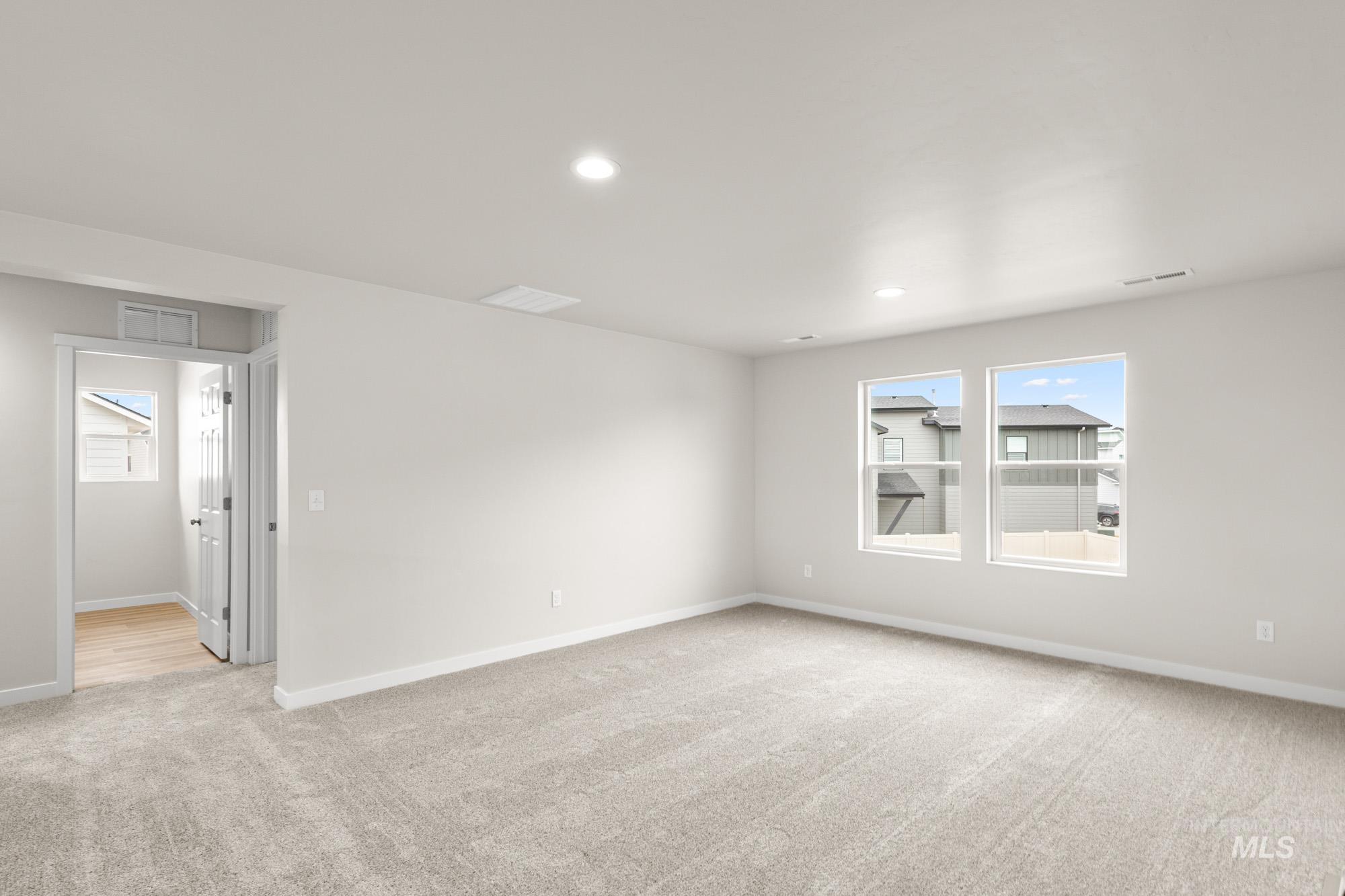 2199 N Iditarod Ave, Kuna, Idaho 83634, 4 Bedrooms, 3 Bathrooms, Residential For Sale, Price $579,990,MLS 98971467