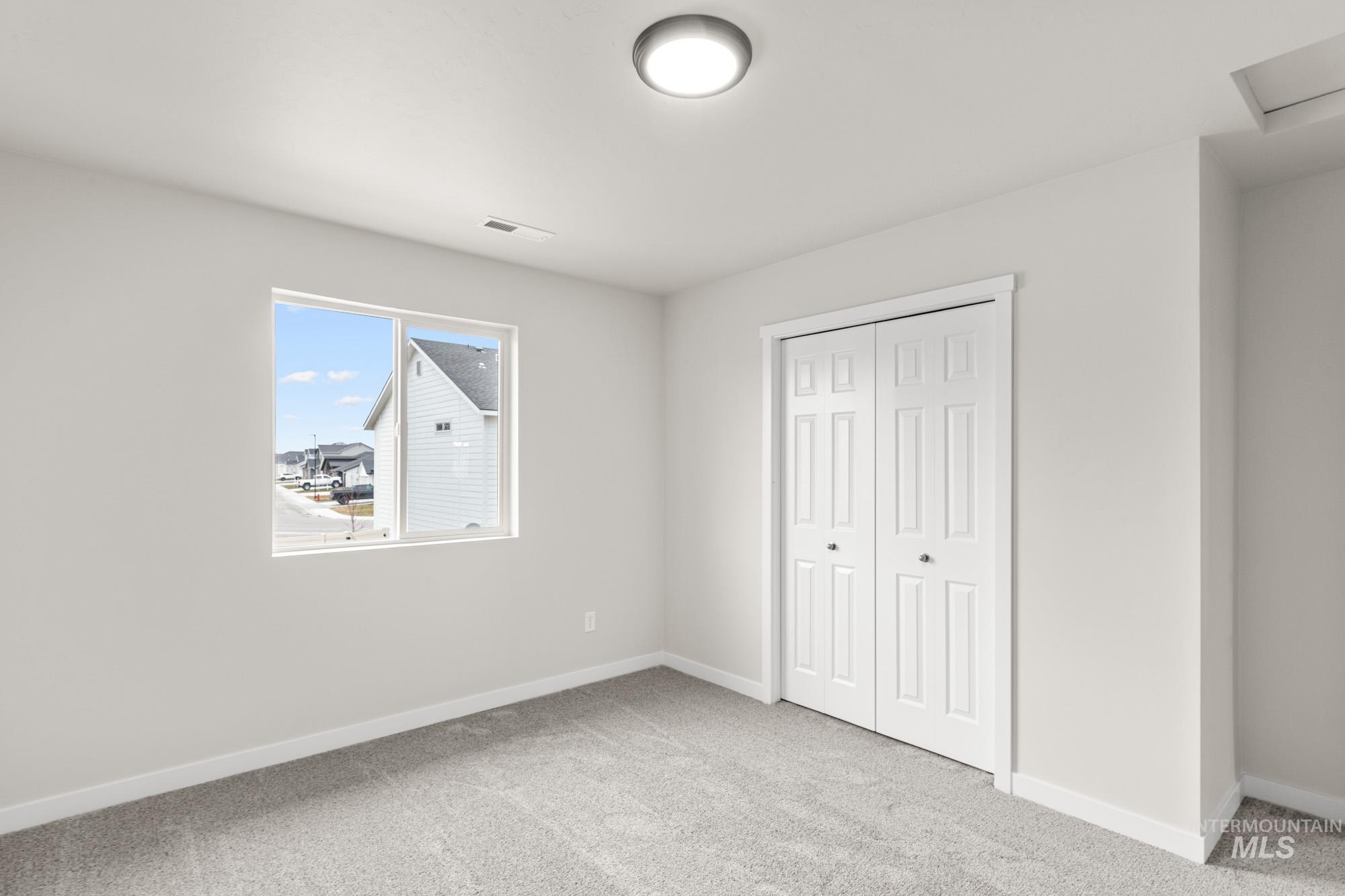 2199 N Iditarod Ave, Kuna, Idaho 83634, 4 Bedrooms, 3 Bathrooms, Residential For Sale, Price $579,990,MLS 98971467