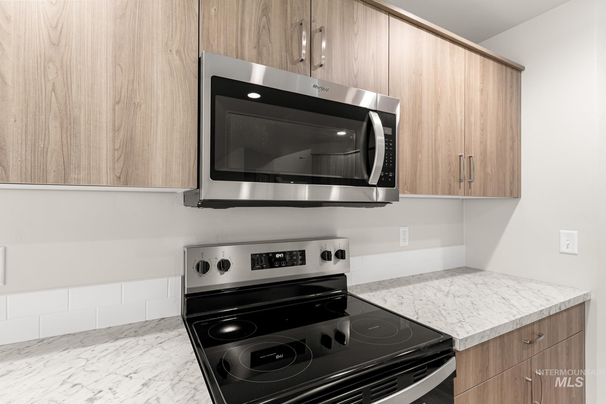 2199 N Iditarod Ave, Kuna, Idaho 83634, 4 Bedrooms, 3 Bathrooms, Residential For Sale, Price $579,990,MLS 98971467