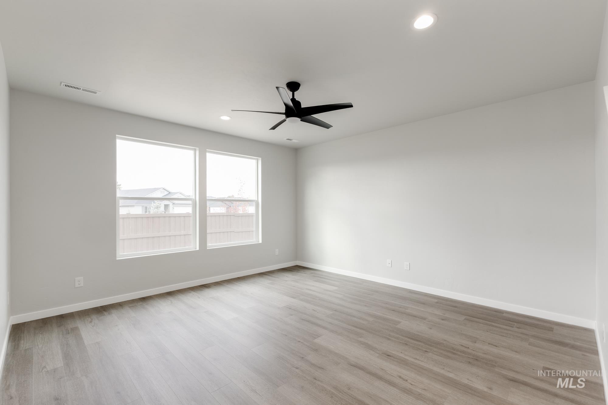 3090 E Mossy Creek Dr, Kuna, Idaho 83634, 4 Bedrooms, 2.5 Bathrooms, Residential For Sale, Price $483,990,MLS 98971468