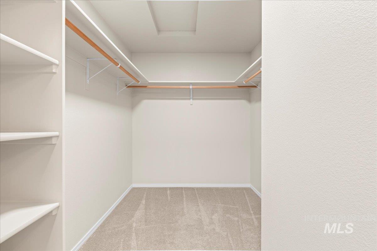 11922 W Box Canyon St., Star, Idaho 83669, 4 Bedrooms, 2 Bathrooms, Residential For Sale, Price $454,000,MLS 98971469