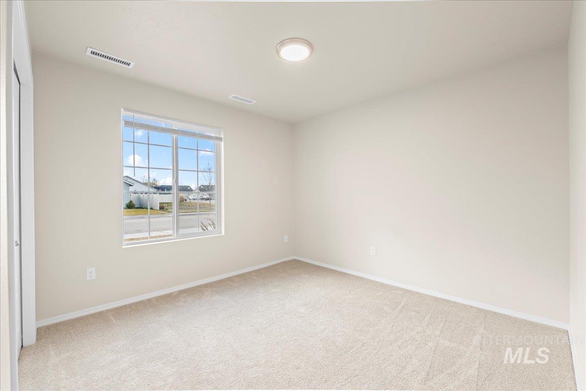 11922 W Box Canyon St., Star, Idaho 83669, 4 Bedrooms, 2 Bathrooms, Residential For Sale, Price $454,000,MLS 98971469