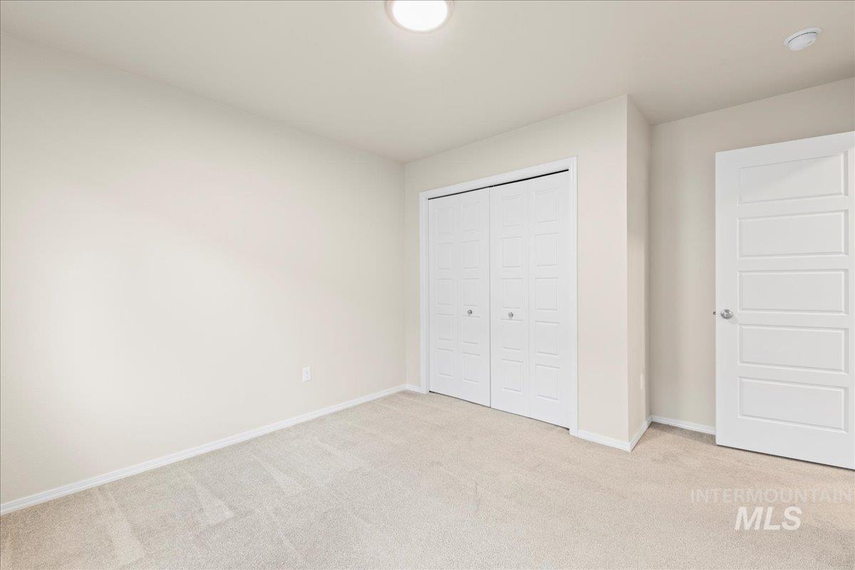 11922 W Box Canyon St., Star, Idaho 83669, 4 Bedrooms, 2 Bathrooms, Residential For Sale, Price $454,000,MLS 98971469