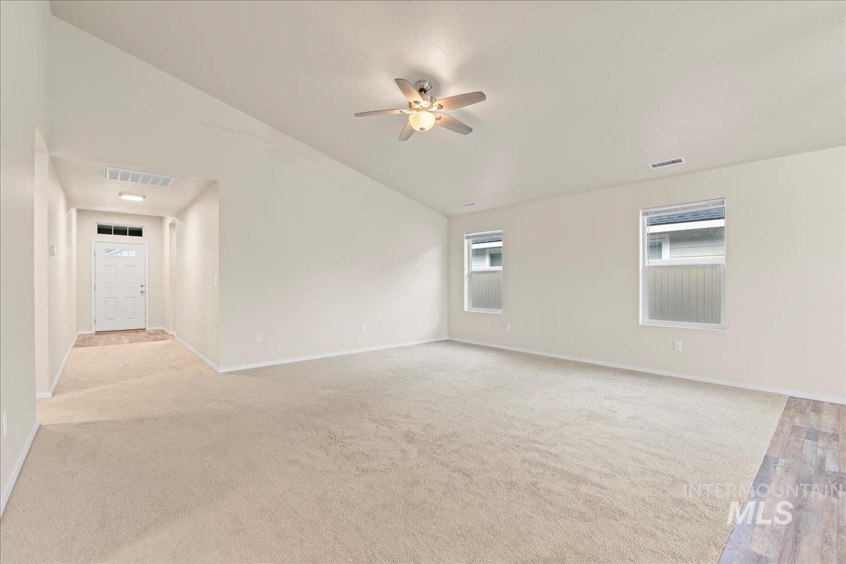 11922 W Box Canyon St., Star, Idaho 83669, 4 Bedrooms, 2 Bathrooms, Residential For Sale, Price $454,000,MLS 98971469