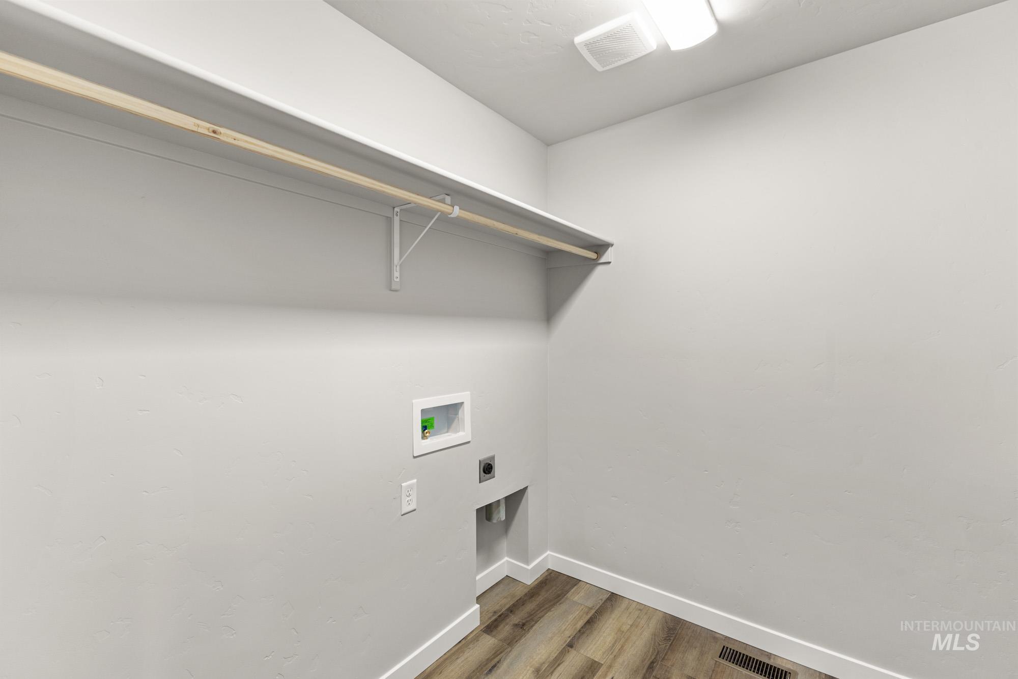 3102 E Mossy Creek Dr, Kuna, Idaho 83634, 3 Bedrooms, 2.5 Bathrooms, Residential For Sale, Price $464,990,MLS 98971470