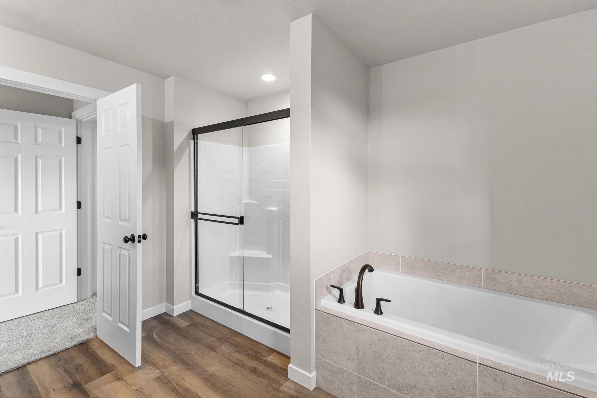 3102 E Mossy Creek Dr, Kuna, Idaho 83634, 3 Bedrooms, 2.5 Bathrooms, Residential For Sale, Price $464,990,MLS 98971470