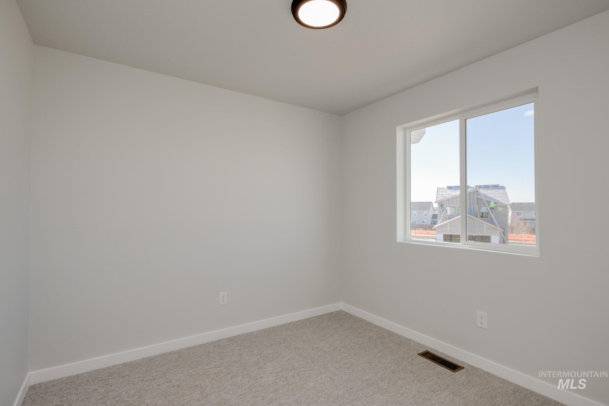 3065 E Mossy Creek Dr, Kuna, Idaho 83634, 3 Bedrooms, 2.5 Bathrooms, Residential For Sale, Price $386,990,MLS 98971471