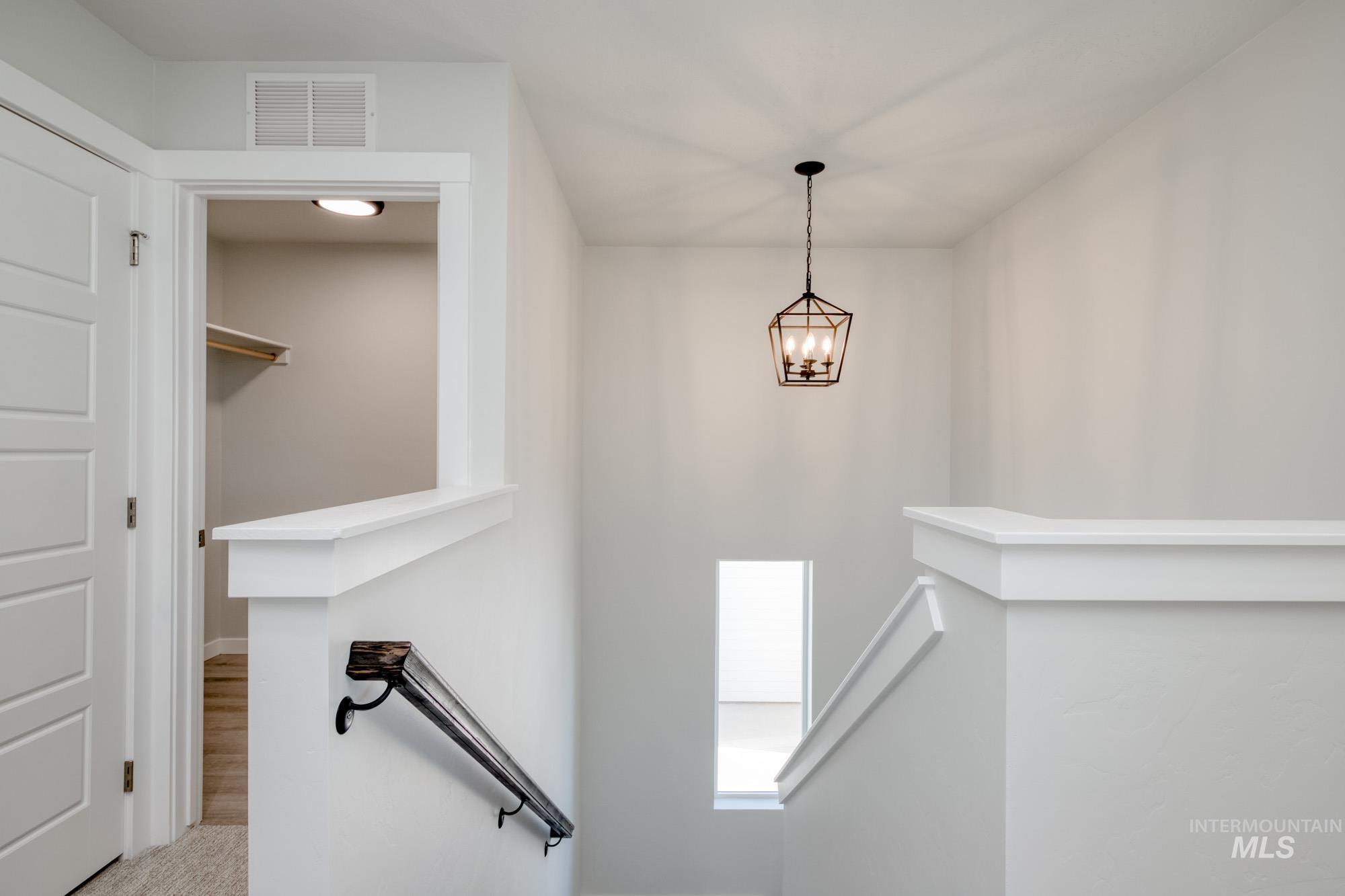 3065 E Mossy Creek Dr, Kuna, Idaho 83634, 3 Bedrooms, 2.5 Bathrooms, Residential For Sale, Price $386,990,MLS 98971471