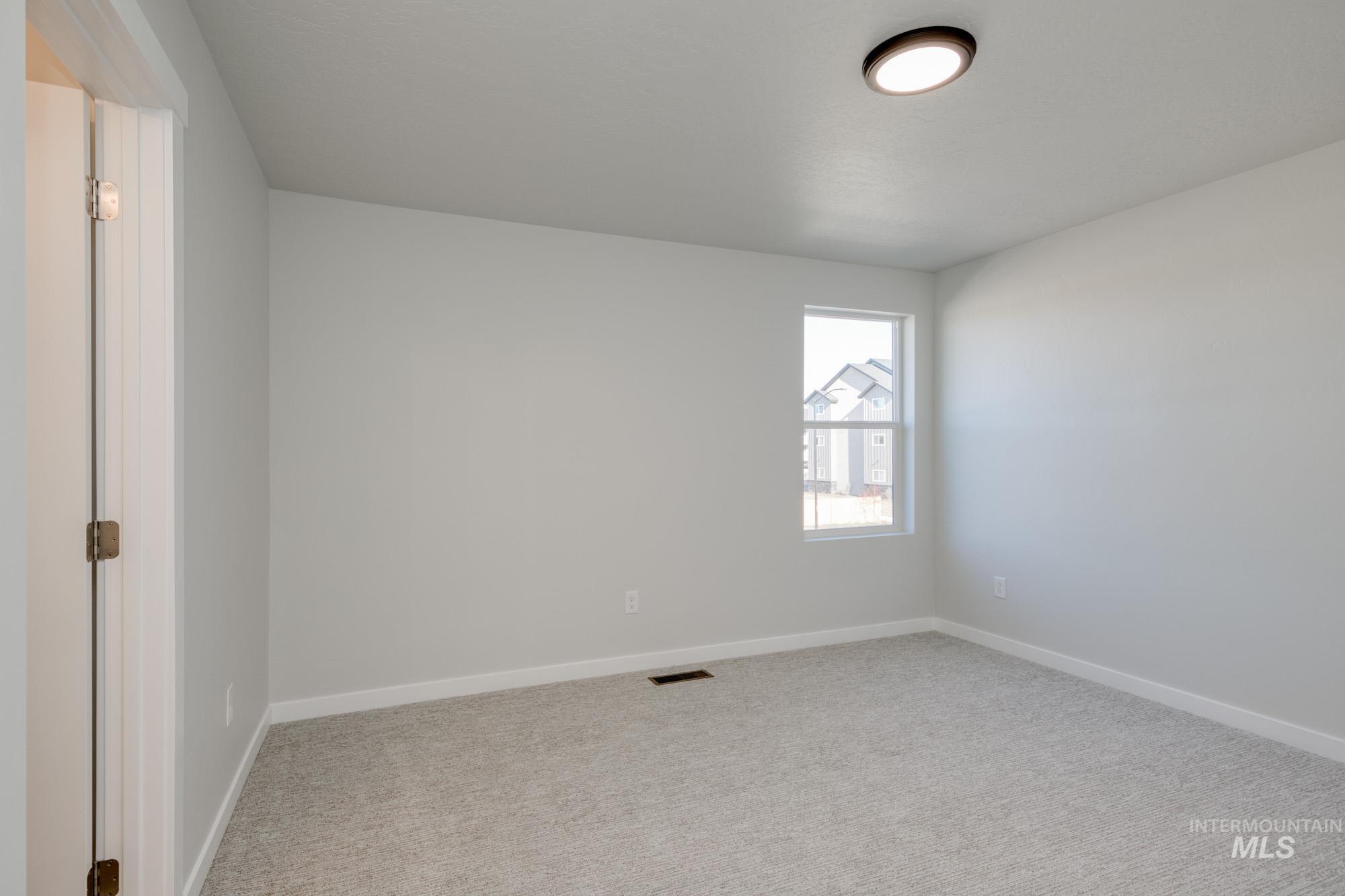 3065 E Mossy Creek Dr, Kuna, Idaho 83634, 3 Bedrooms, 2.5 Bathrooms, Residential For Sale, Price $386,990,MLS 98971471