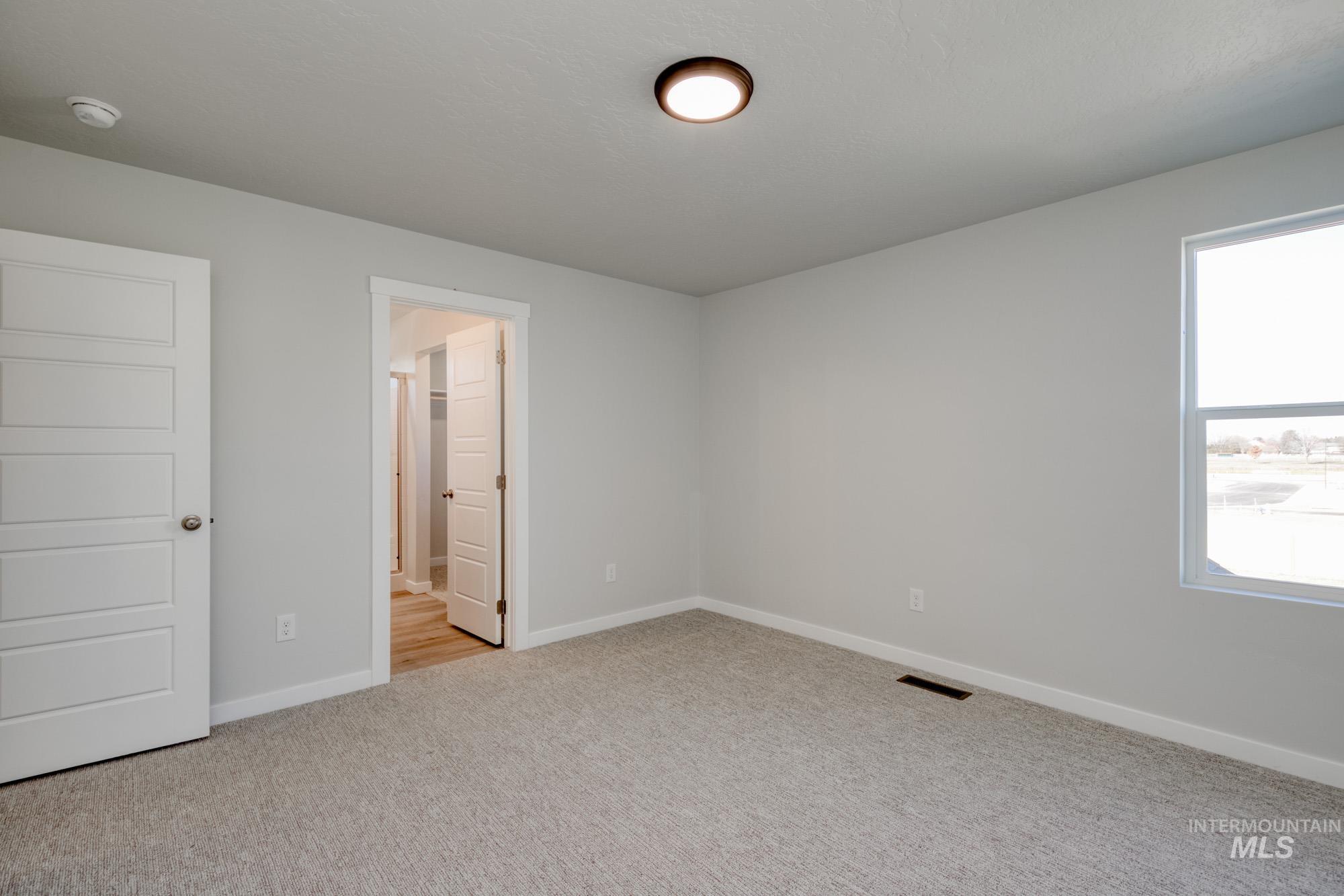 3065 E Mossy Creek Dr, Kuna, Idaho 83634, 3 Bedrooms, 2.5 Bathrooms, Residential For Sale, Price $386,990,MLS 98971471