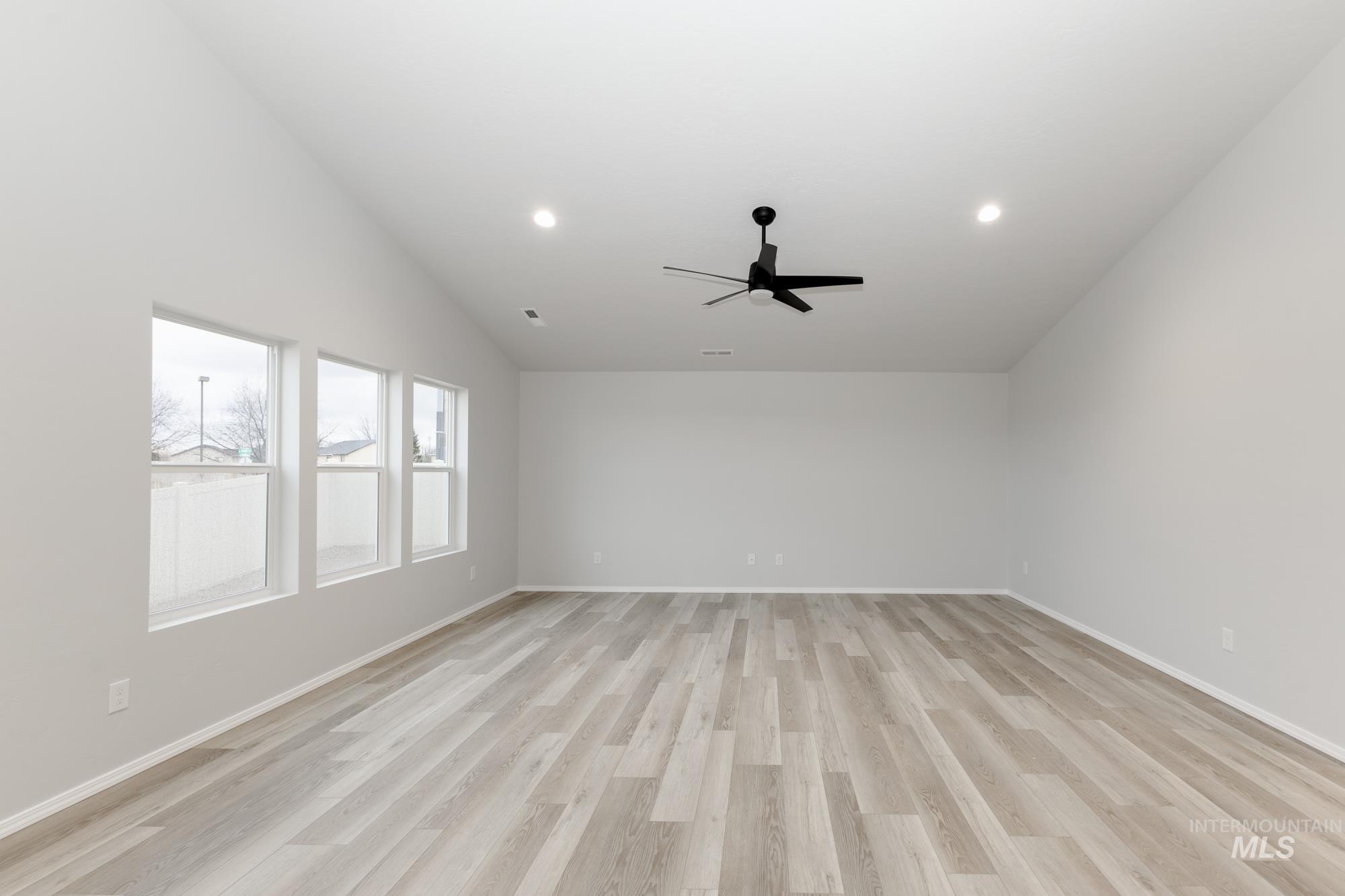 7280 S Menzingers Ave, Meridian, Idaho 83642, 4 Bedrooms, 2 Bathrooms, Residential For Sale, Price $452,990,MLS 98971473