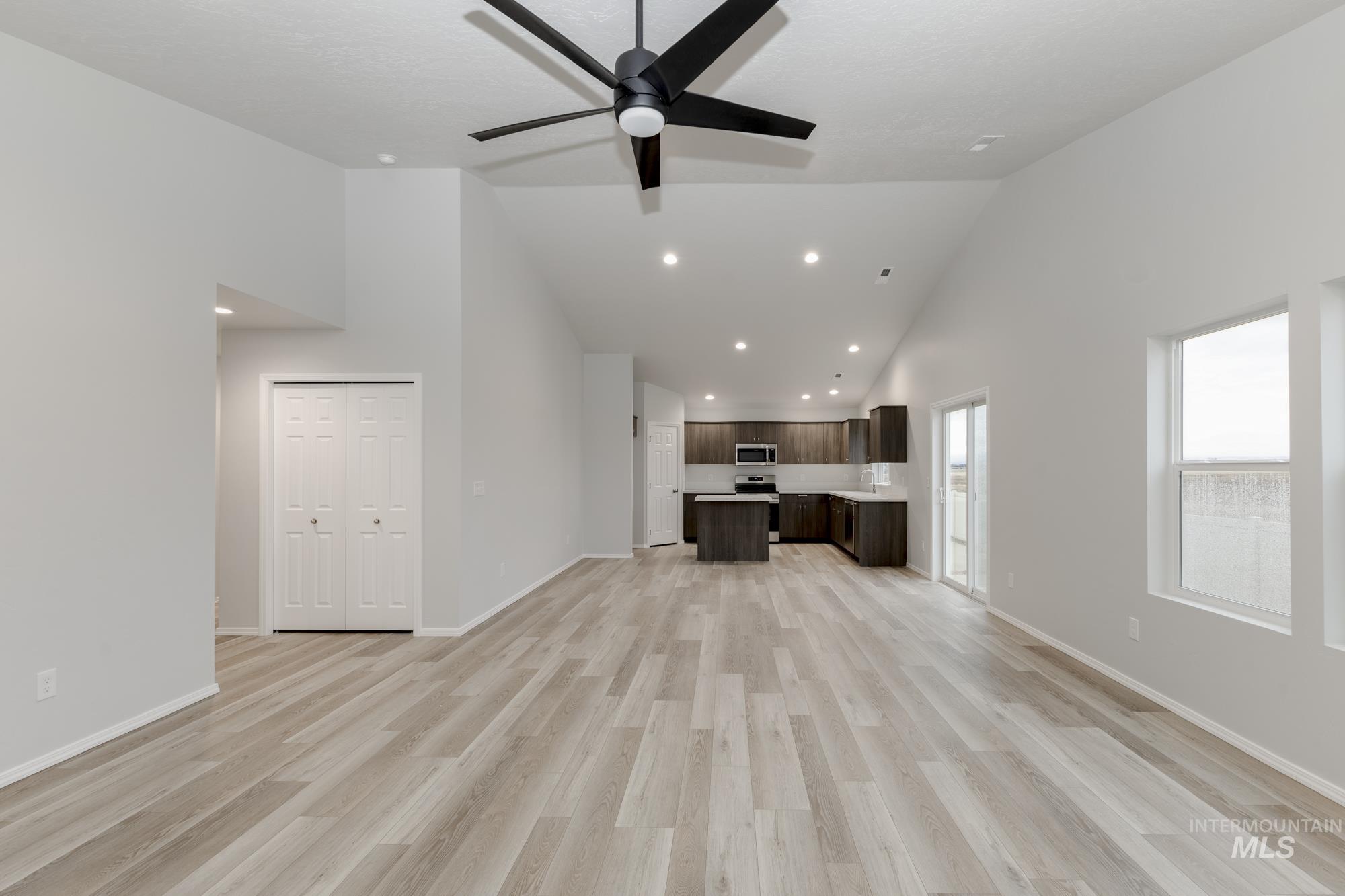 7280 S Menzingers Ave, Meridian, Idaho 83642, 4 Bedrooms, 2 Bathrooms, Residential For Sale, Price $452,990,MLS 98971473