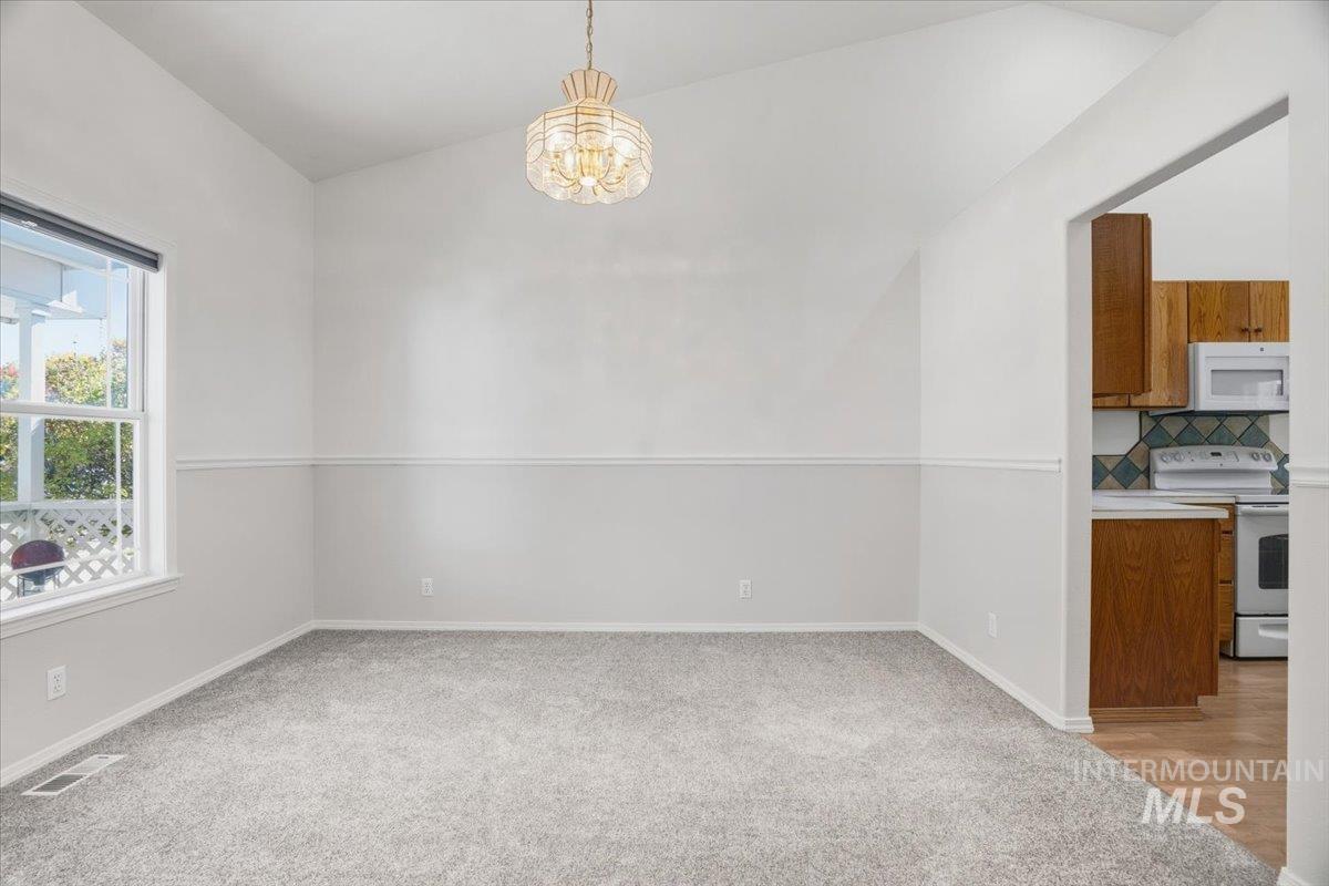 12158 W Silverking Court, Boise, Idaho 83709, 3 Bedrooms, 2 Bathrooms, Residential For Sale, Price $435,000,MLS 98971476