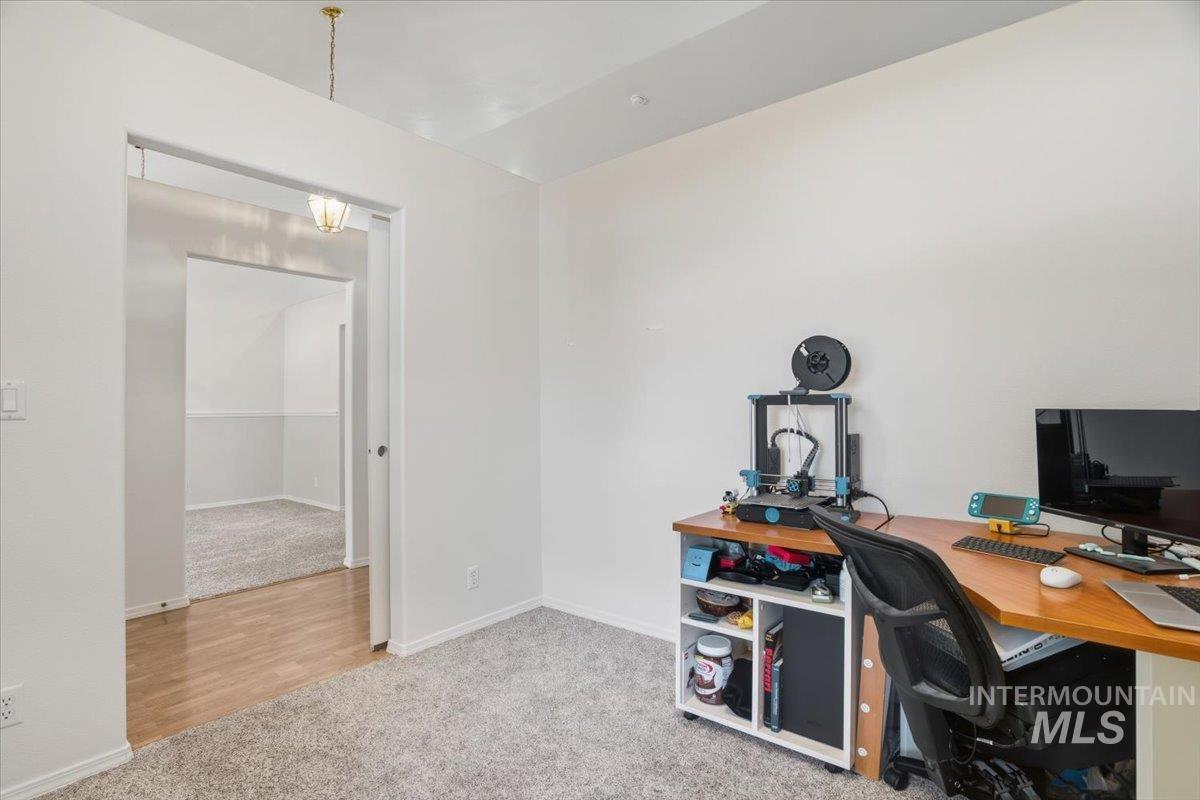 12158 W Silverking Court, Boise, Idaho 83709, 3 Bedrooms, 2 Bathrooms, Residential For Sale, Price $435,000,MLS 98971476