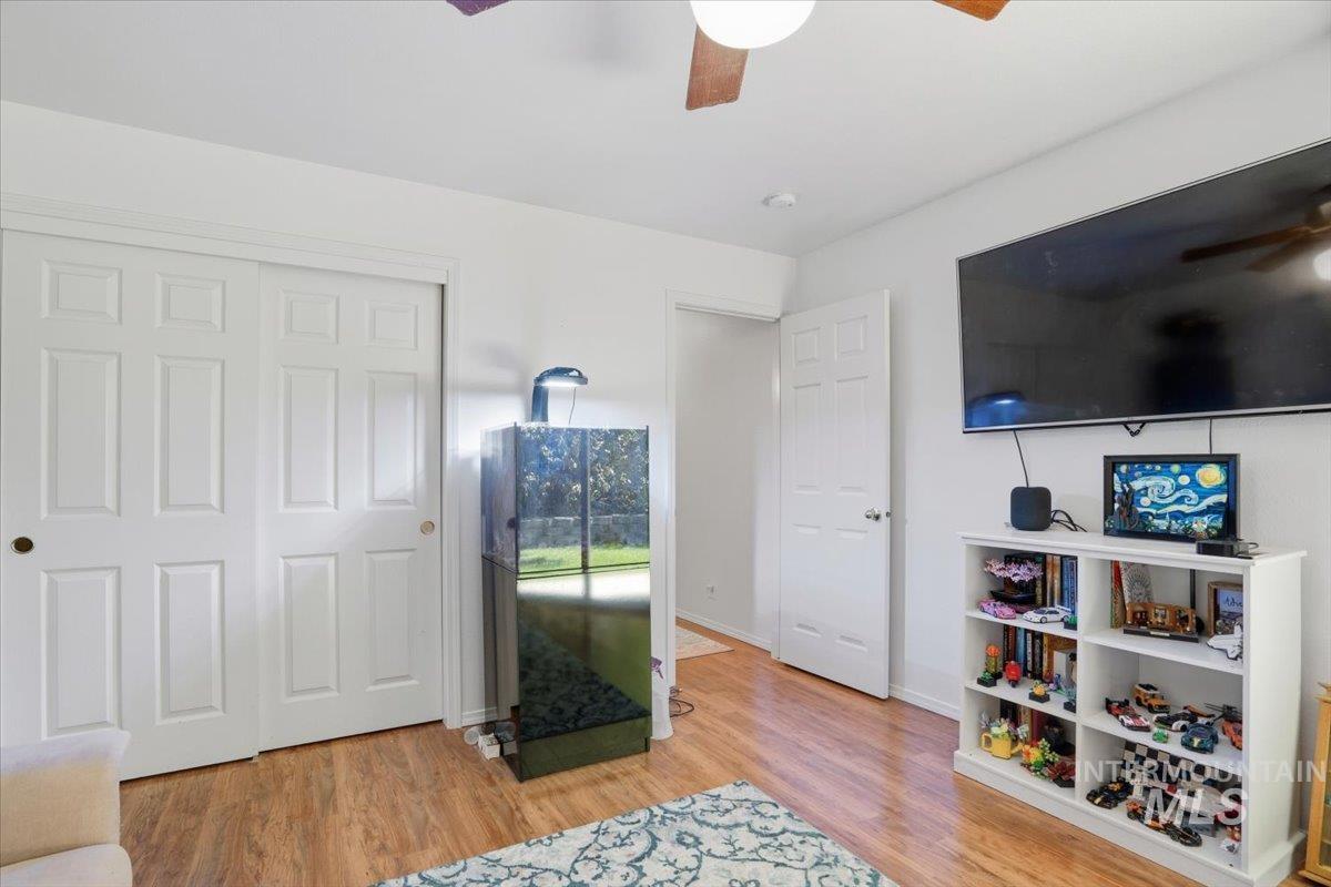 12158 W Silverking Court, Boise, Idaho 83709, 3 Bedrooms, 2 Bathrooms, Residential For Sale, Price $435,000,MLS 98971476