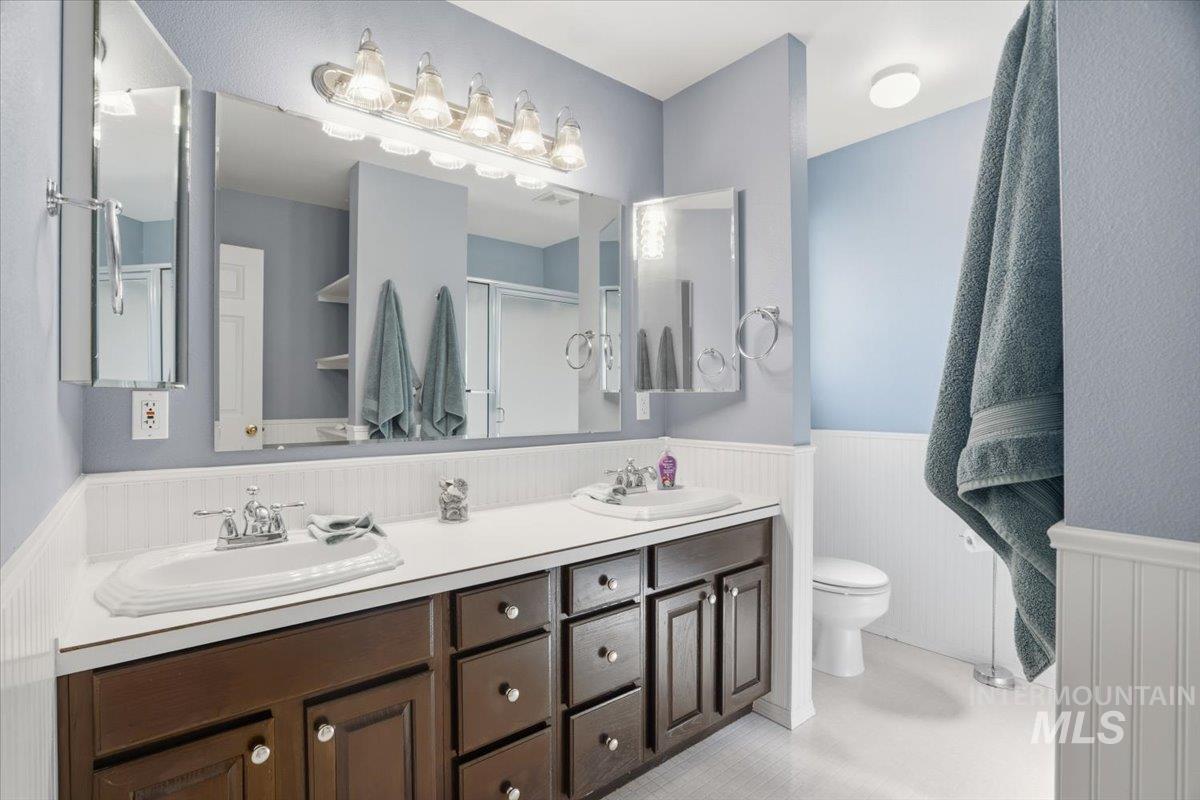 12158 W Silverking Court, Boise, Idaho 83709, 3 Bedrooms, 2 Bathrooms, Residential For Sale, Price $435,000,MLS 98971476