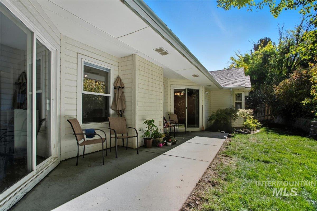 12158 W Silverking Court, Boise, Idaho 83709, 3 Bedrooms, 2 Bathrooms, Residential For Sale, Price $435,000,MLS 98971476