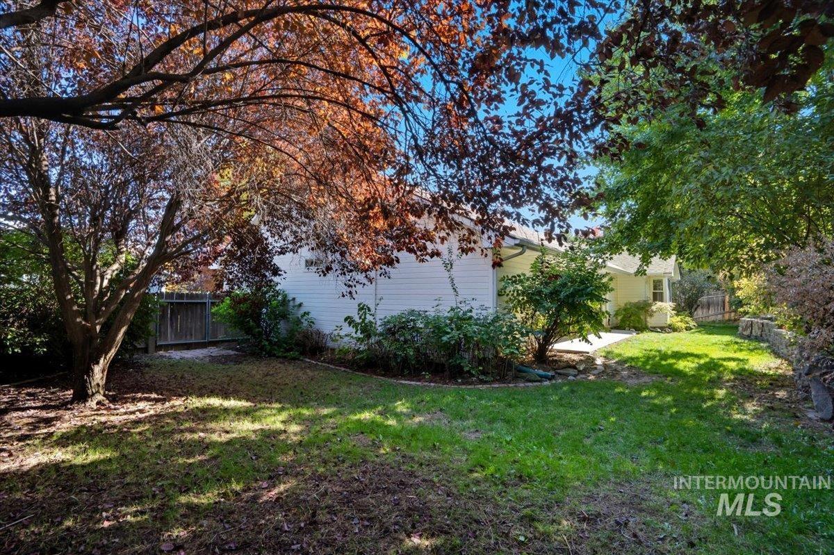 12158 W Silverking Court, Boise, Idaho 83709, 3 Bedrooms, 2 Bathrooms, Residential For Sale, Price $435,000,MLS 98971476