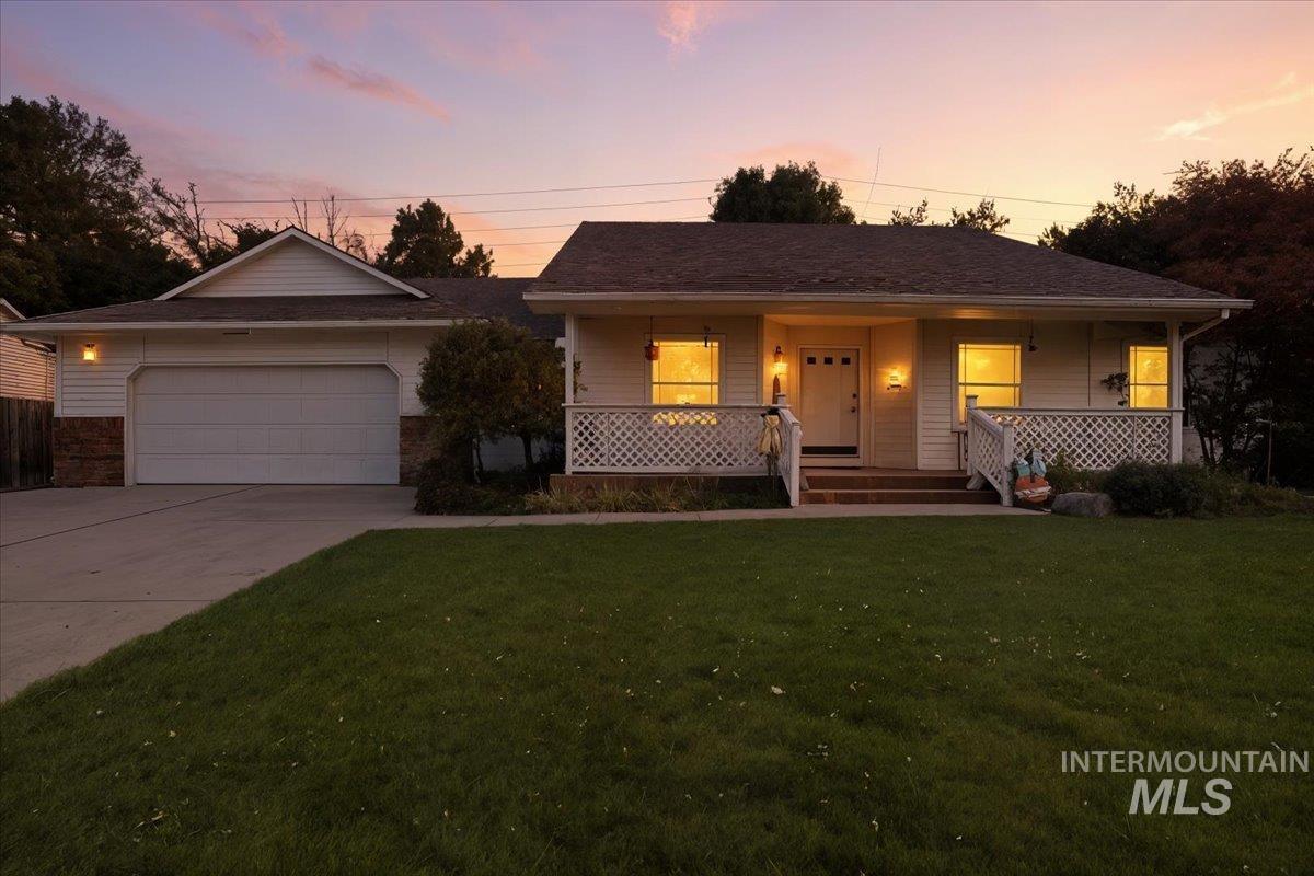 12158 W Silverking Court, Boise, Idaho 83709, 3 Bedrooms, 2 Bathrooms, Residential For Sale, Price $435,000,MLS 98971476