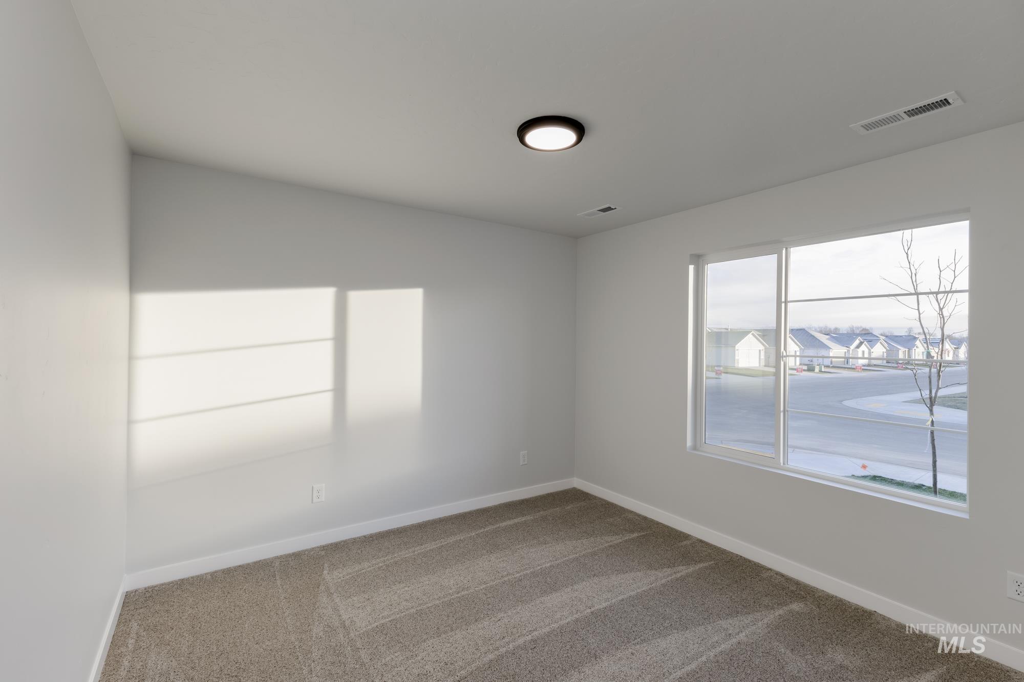 2438 W Fallon Lp, Nampa, Idaho 83651, 4 Bedrooms, 2 Bathrooms, Residential For Sale, Price $424,990,MLS 98971477