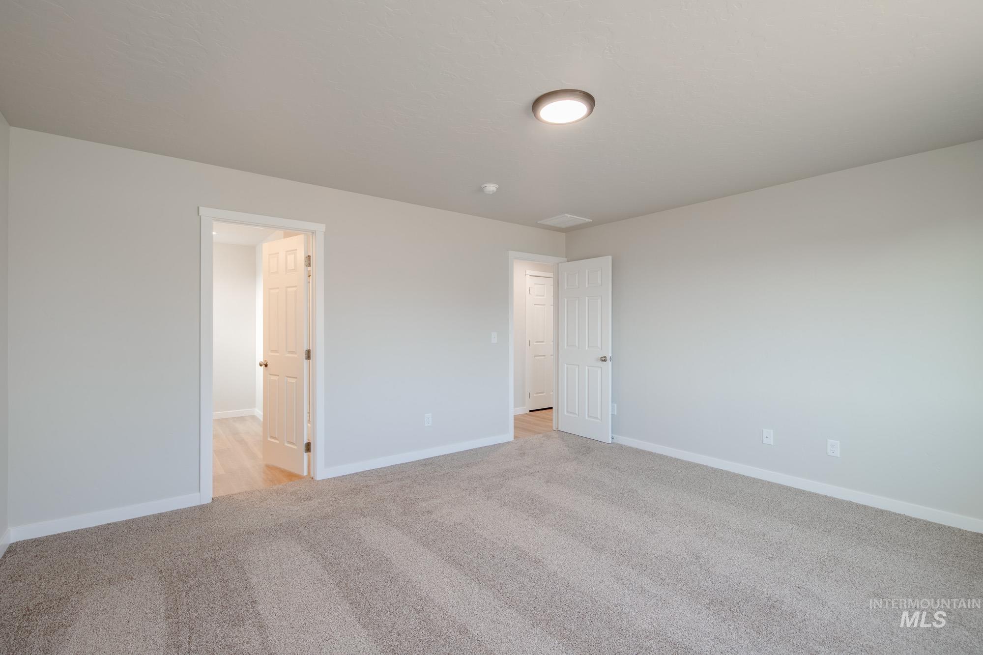 2438 W Fallon Lp, Nampa, Idaho 83651, 4 Bedrooms, 2 Bathrooms, Residential For Sale, Price $424,990,MLS 98971477