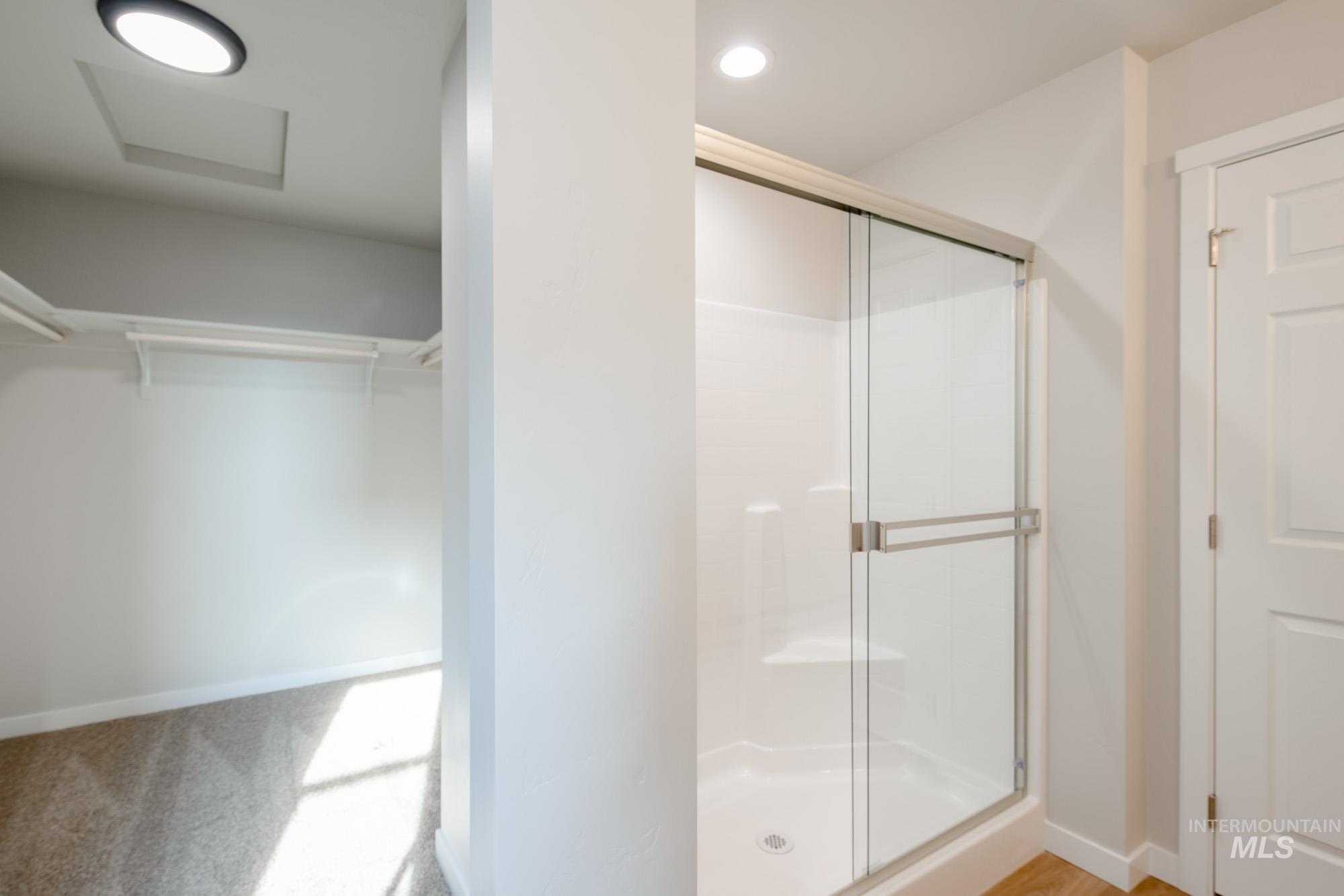 2438 W Fallon Lp, Nampa, Idaho 83651, 4 Bedrooms, 2 Bathrooms, Residential For Sale, Price $424,990,MLS 98971477