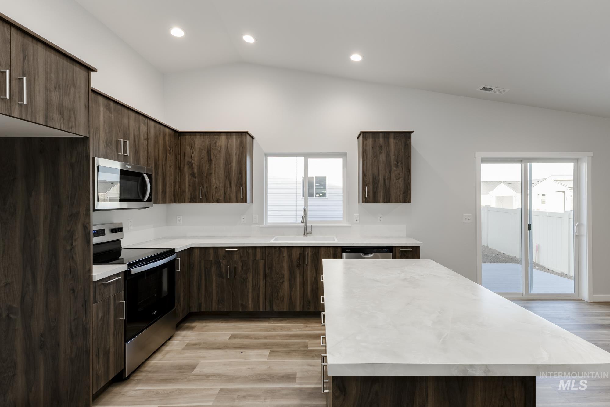 2438 W Fallon Lp, Nampa, Idaho 83651, 4 Bedrooms, 2 Bathrooms, Residential For Sale, Price $424,990,MLS 98971477