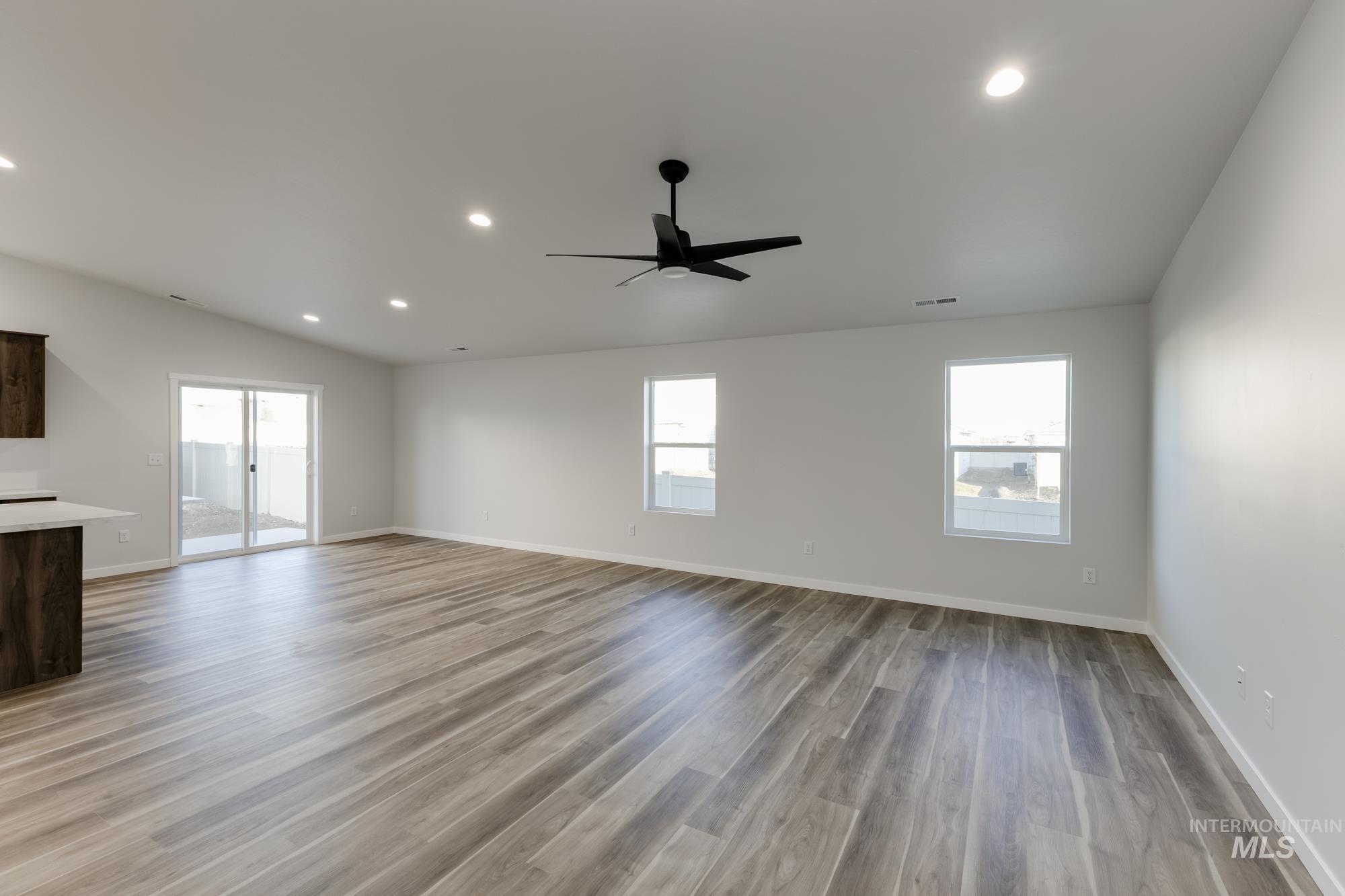 2438 W Fallon Lp, Nampa, Idaho 83651, 4 Bedrooms, 2 Bathrooms, Residential For Sale, Price $424,990,MLS 98971477