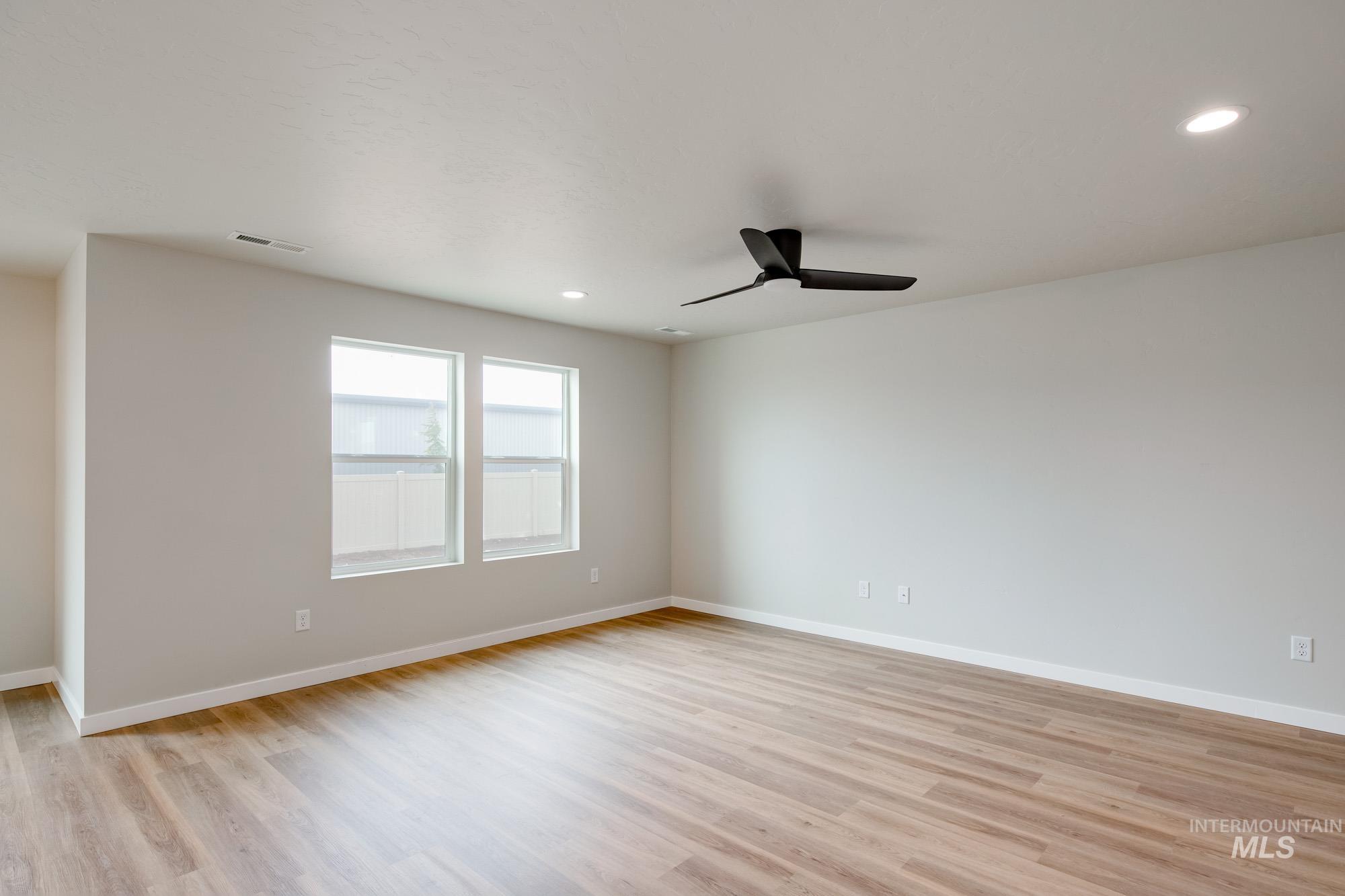 2510 W Fallon Lp, Nampa, Idaho 83651, 3 Bedrooms, 2.5 Bathrooms, Residential For Sale, Price $390,990,MLS 98971478