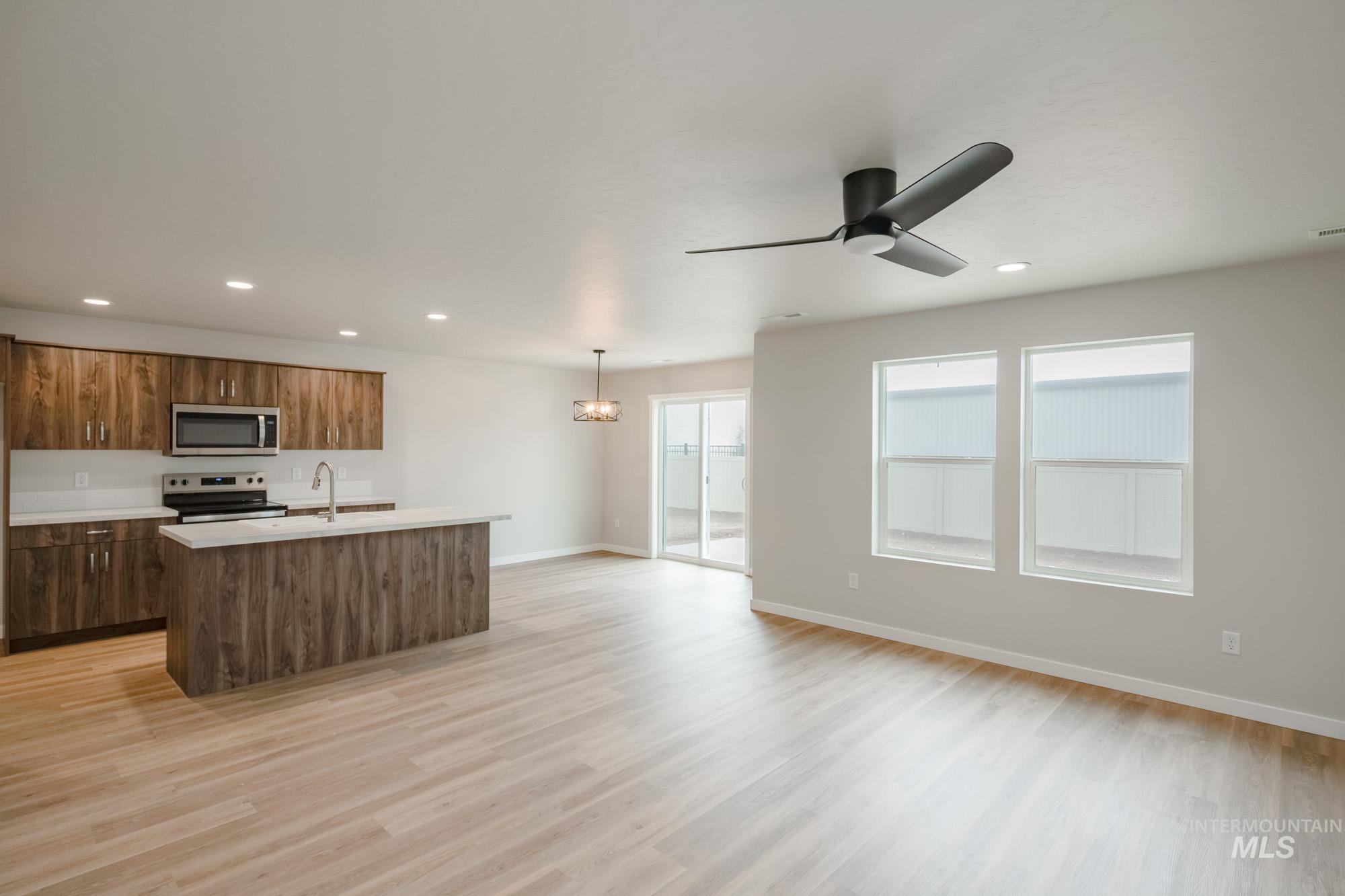 2510 W Fallon Lp, Nampa, Idaho 83651, 3 Bedrooms, 2.5 Bathrooms, Residential For Sale, Price $390,990,MLS 98971478