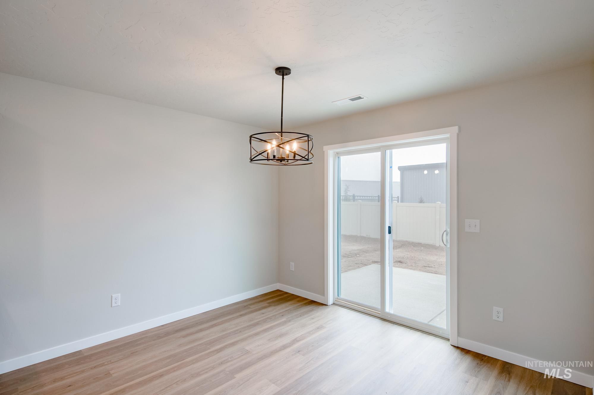 2510 W Fallon Lp, Nampa, Idaho 83651, 3 Bedrooms, 2.5 Bathrooms, Residential For Sale, Price $390,990,MLS 98971478