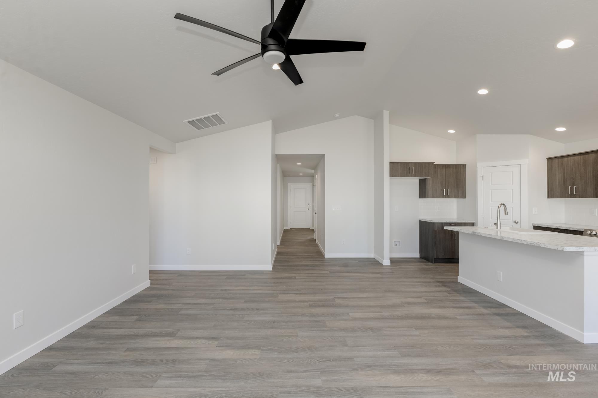 3915 E Syracuse St, Nampa, Idaho 83686, 3 Bedrooms, 2 Bathrooms, Residential For Sale, Price $409,990,MLS 98971479