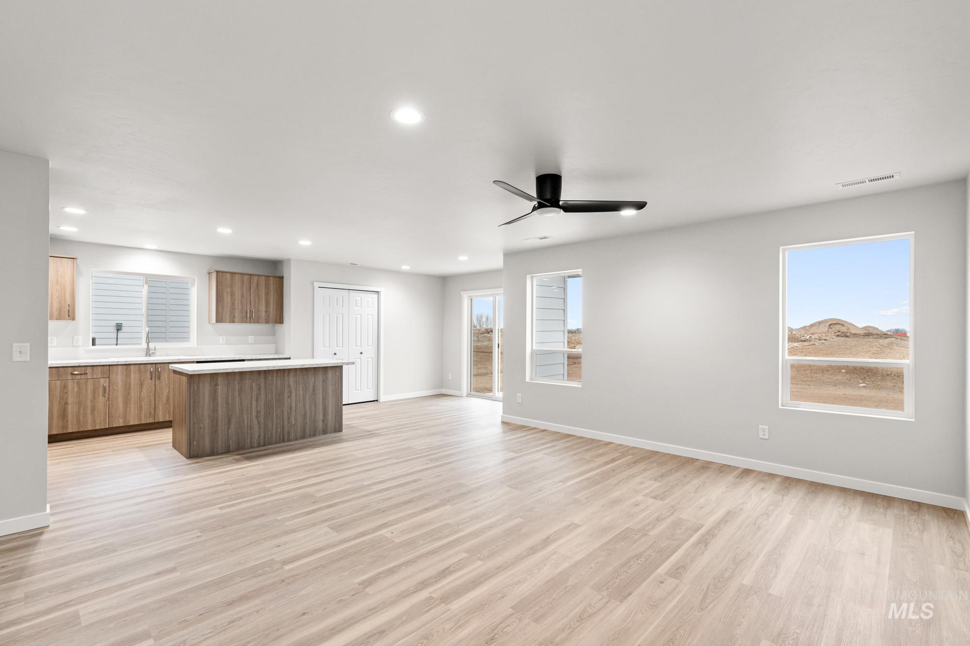 4287 S Red Sox Way, Nampa, Idaho 83686, 5 Bedrooms, 3 Bathrooms, Residential For Sale, Price $481,990,MLS 98971480