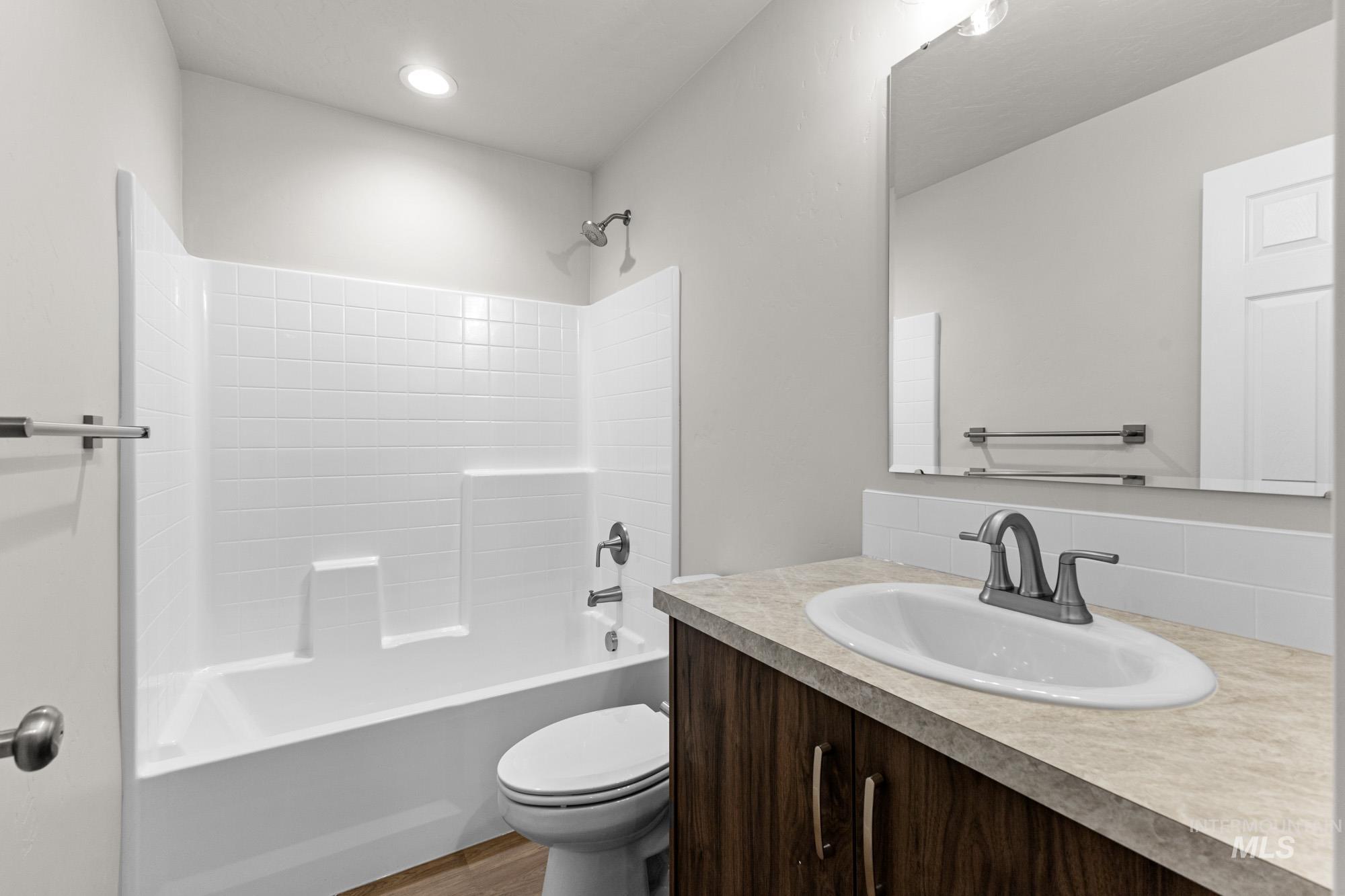 3494 E Boxelder Dr, Nampa, Idaho 83686, 3 Bedrooms, 2 Bathrooms, Residential For Sale, Price $424,990,MLS 98971481