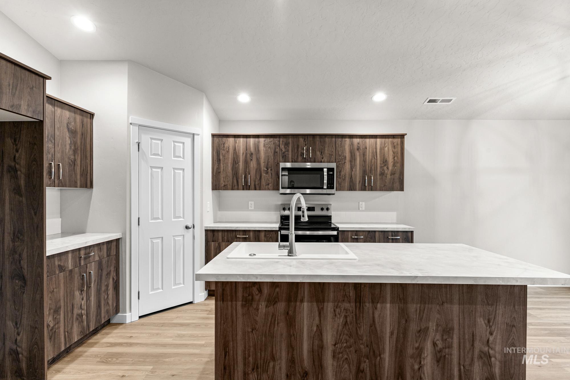 3494 E Boxelder Dr, Nampa, Idaho 83686, 3 Bedrooms, 2 Bathrooms, Residential For Sale, Price $424,990,MLS 98971481