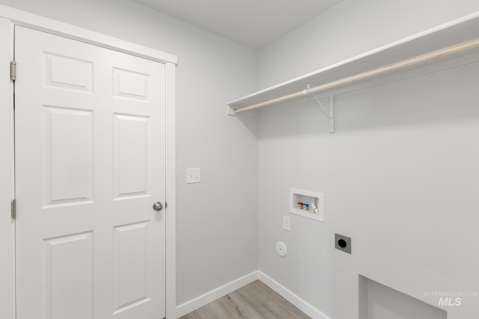 3409 E Red Maple Ct, Nampa, Idaho 83686, 3 Bedrooms, 2 Bathrooms, Residential For Sale, Price $364,990,MLS 98971484