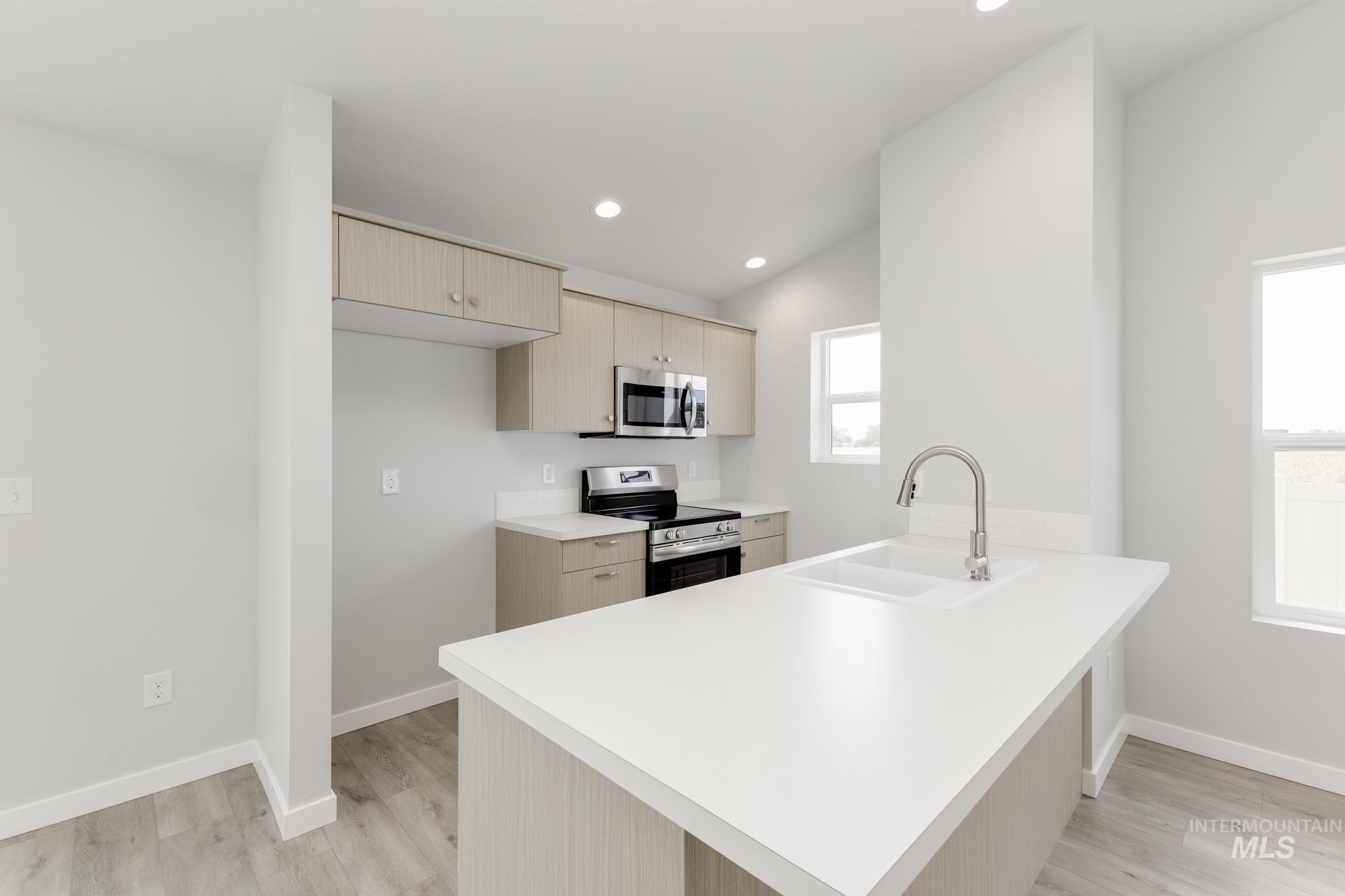 3409 E Red Maple Ct, Nampa, Idaho 83686, 3 Bedrooms, 2 Bathrooms, Residential For Sale, Price $364,990,MLS 98971484