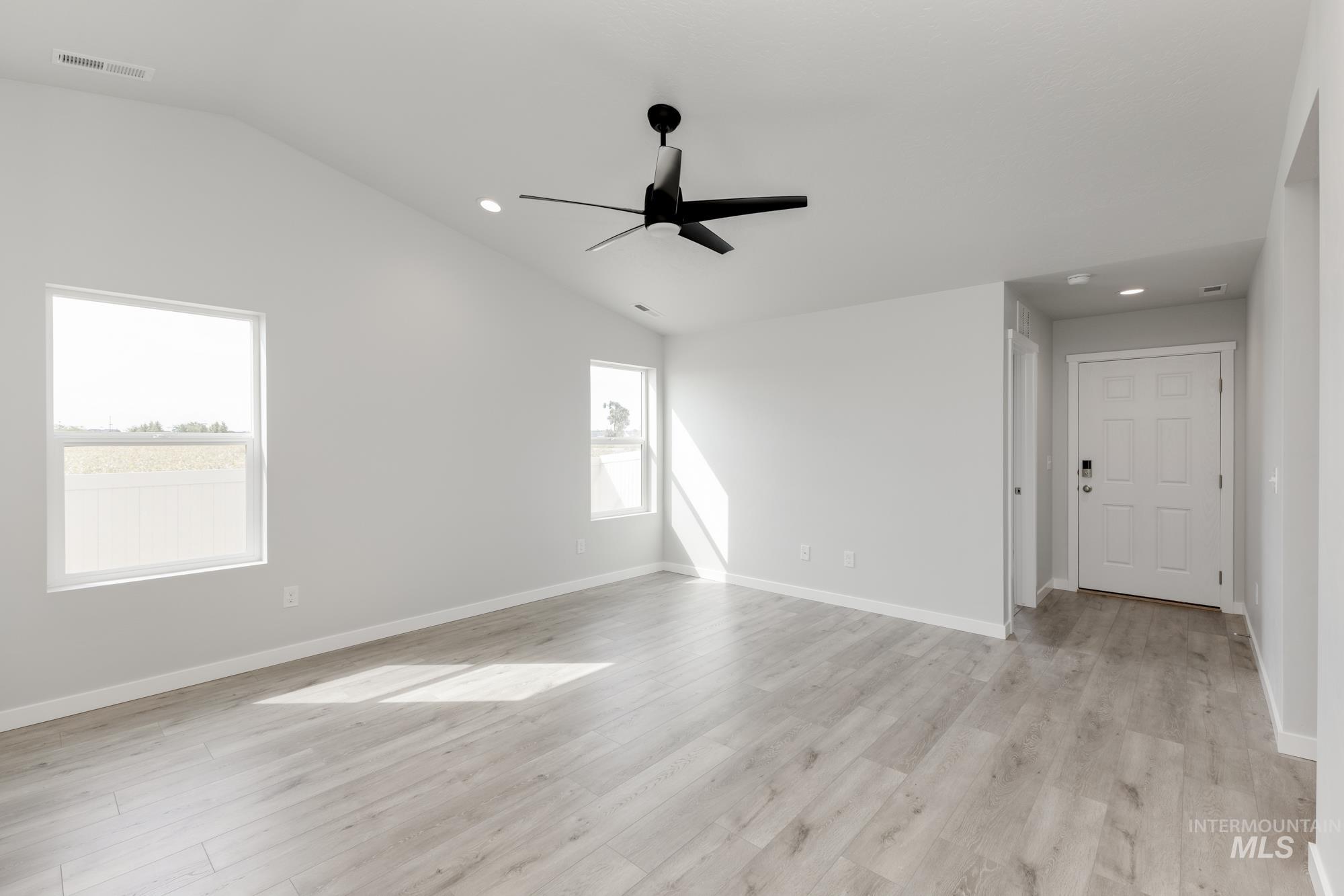 3409 E Red Maple Ct, Nampa, Idaho 83686, 3 Bedrooms, 2 Bathrooms, Residential For Sale, Price $364,990,MLS 98971484