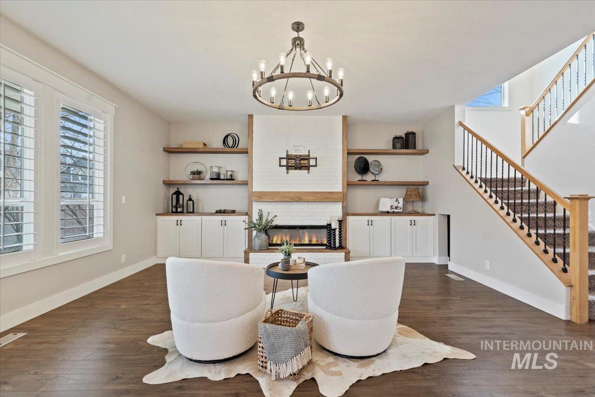 3670 N Dixon Ave, Meridian, Idaho 83646-4745, 4 Bedrooms, 2.5 Bathrooms, Residential For Sale, Price $699,900,MLS 98971485