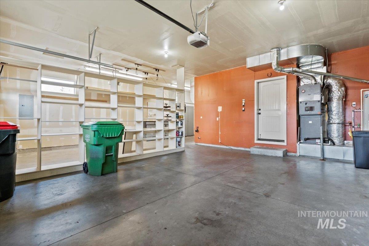 3670 N Dixon Ave, Meridian, Idaho 83646-4745, 4 Bedrooms, 2.5 Bathrooms, Residential For Sale, Price $699,900,MLS 98971485