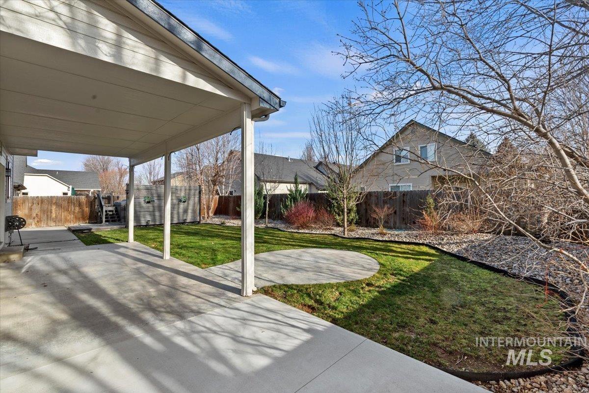 3670 N Dixon Ave, Meridian, Idaho 83646-4745, 4 Bedrooms, 2.5 Bathrooms, Residential For Sale, Price $699,900,MLS 98971485
