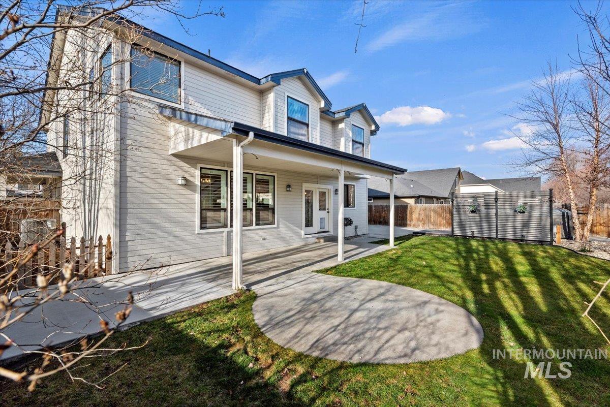 3670 N Dixon Ave, Meridian, Idaho 83646-4745, 4 Bedrooms, 2.5 Bathrooms, Residential For Sale, Price $699,900,MLS 98971485