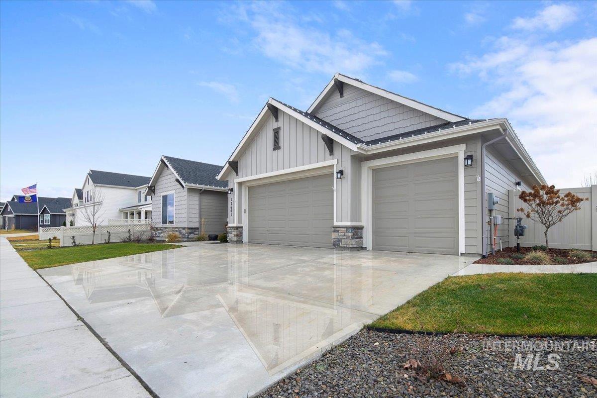 12601 W Wild Thistle Dr, Star, Idaho 83669, 3 Bedrooms, 2.5 Bathrooms, Residential For Sale, Price $645,000,MLS 98971487