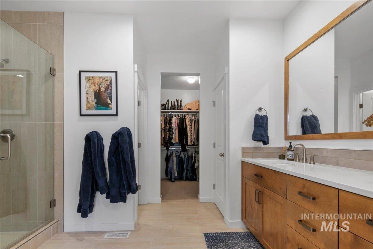 12601 W Wild Thistle Dr, Star, Idaho 83669, 3 Bedrooms, 2.5 Bathrooms, Residential For Sale, Price $645,000,MLS 98971487